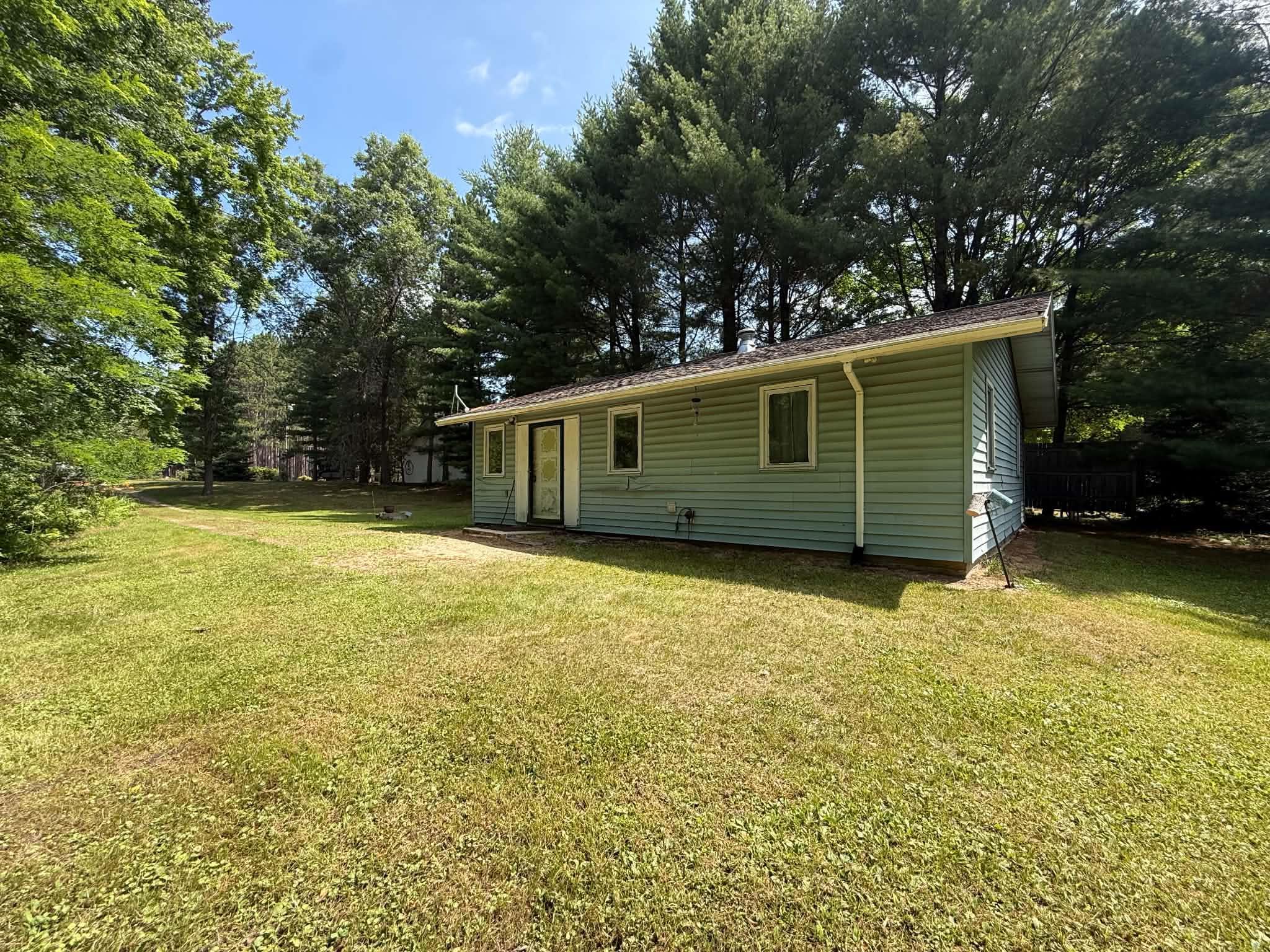 1469 Evergreen Court Property Photo 1