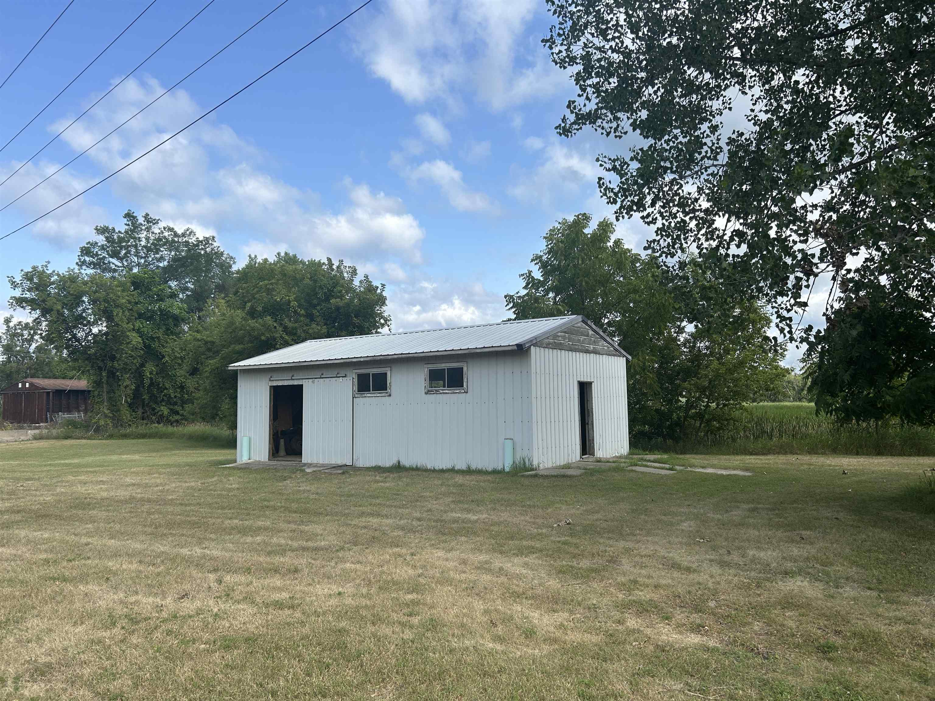 400 N Farmer Street Property Photo 1