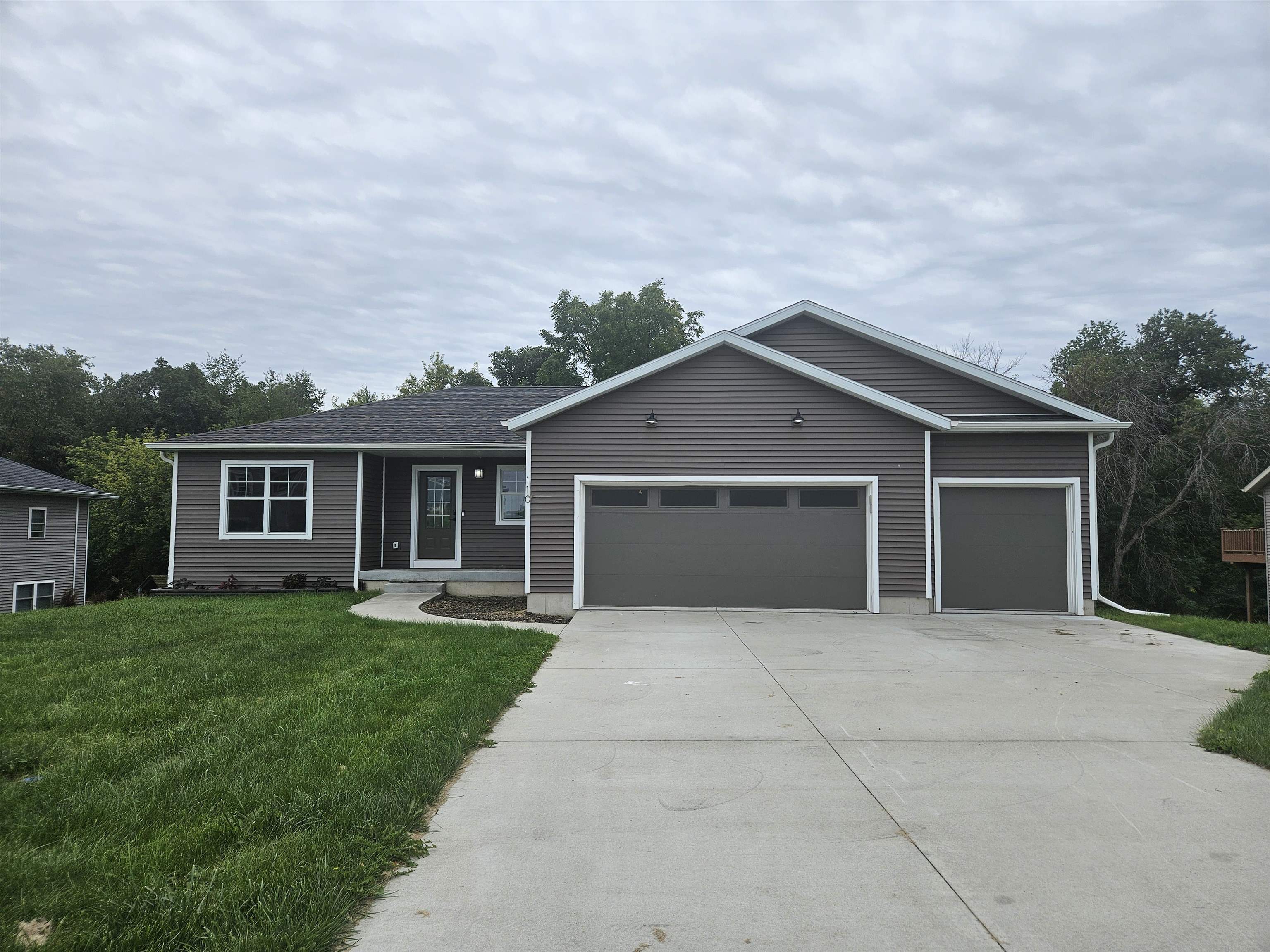 110 Dexter Drive Property Photo 1