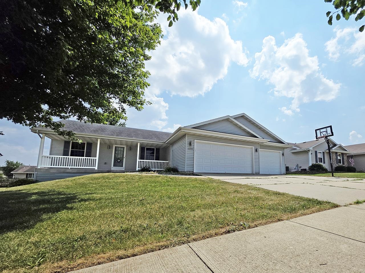 4633 Overlook Drive Property Photo 1