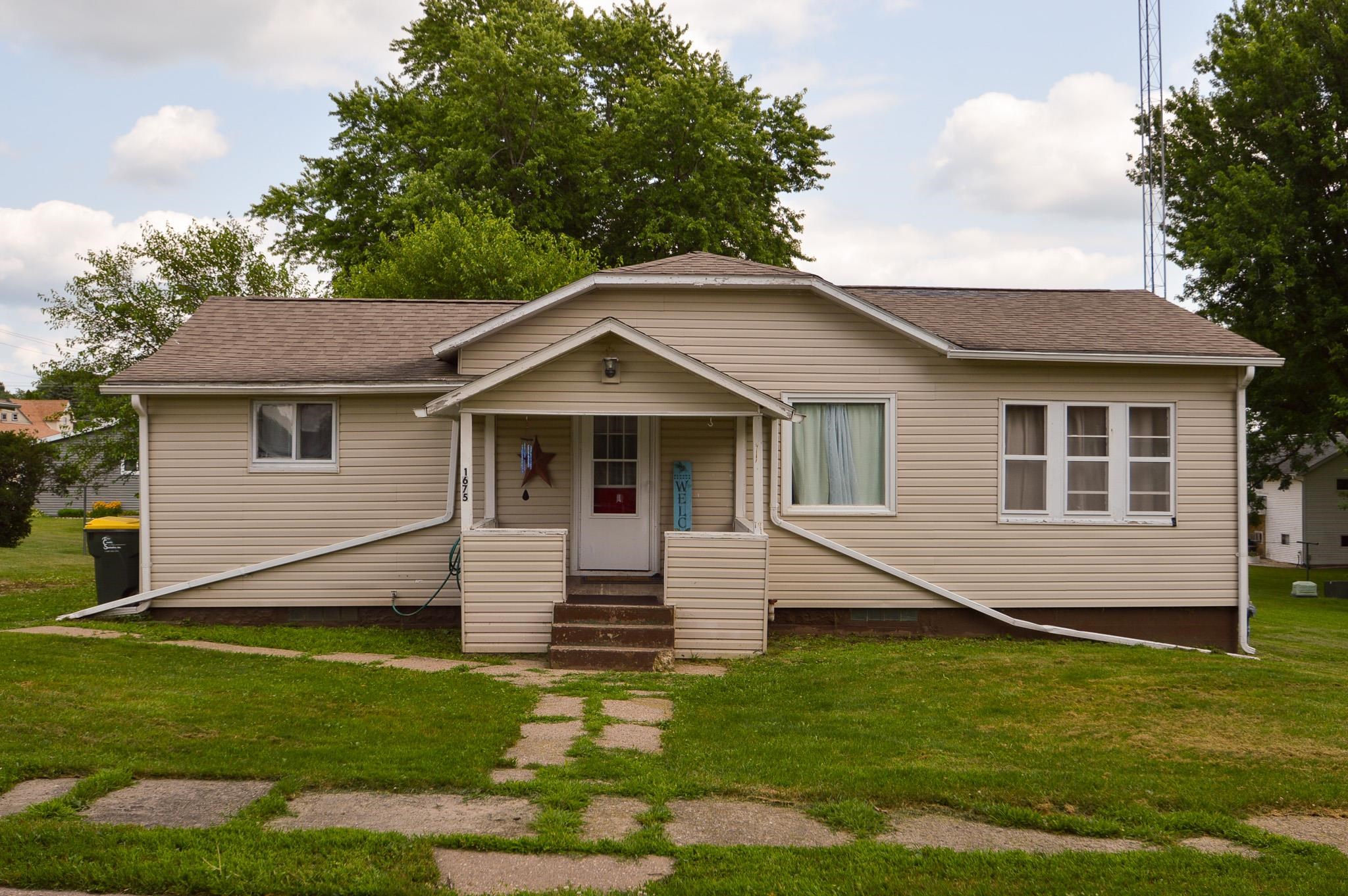 1675 Monroe Street Property Photo 1