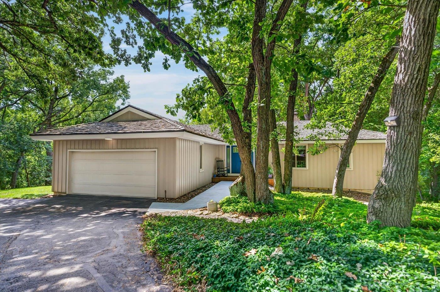 7116 Applewood Drive Property Photo 1