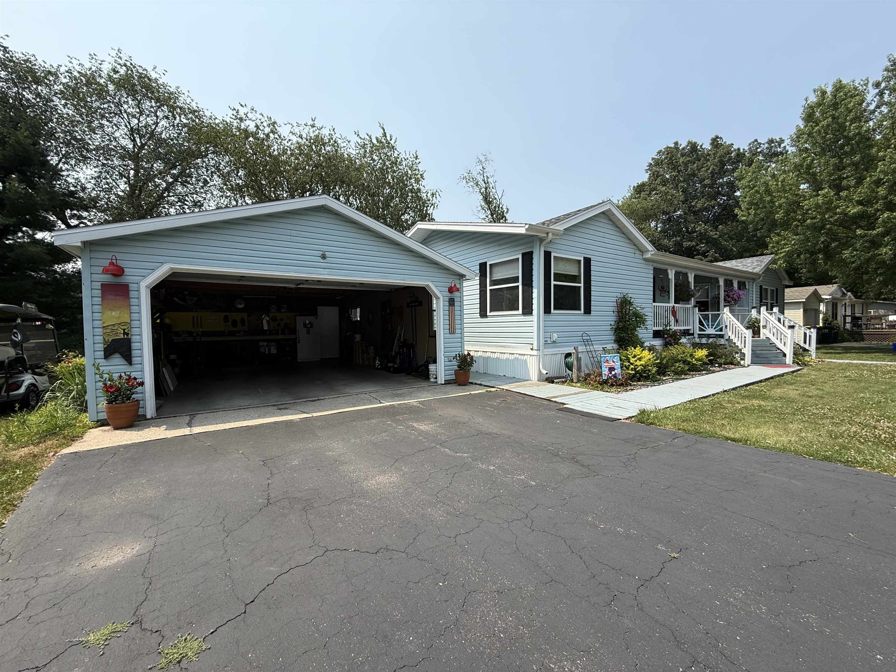 80 Meadows End Street