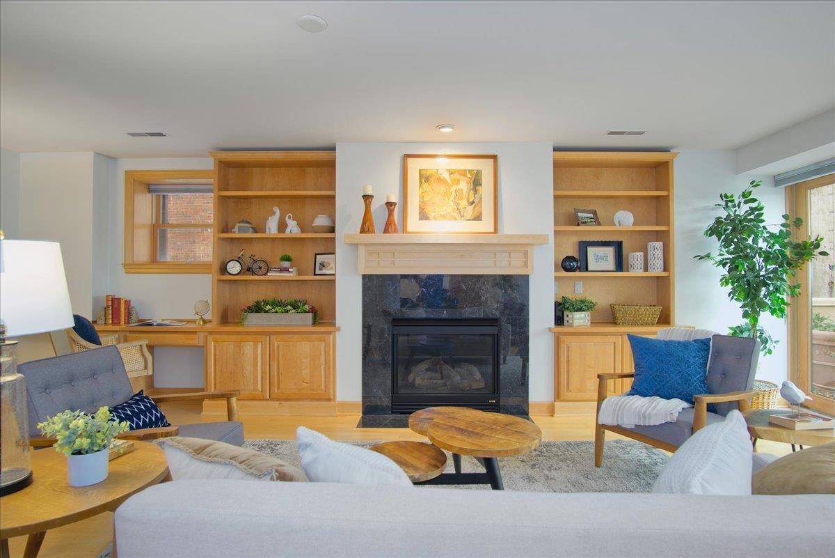 123 W Washington Avenue 311 Property Photo 1