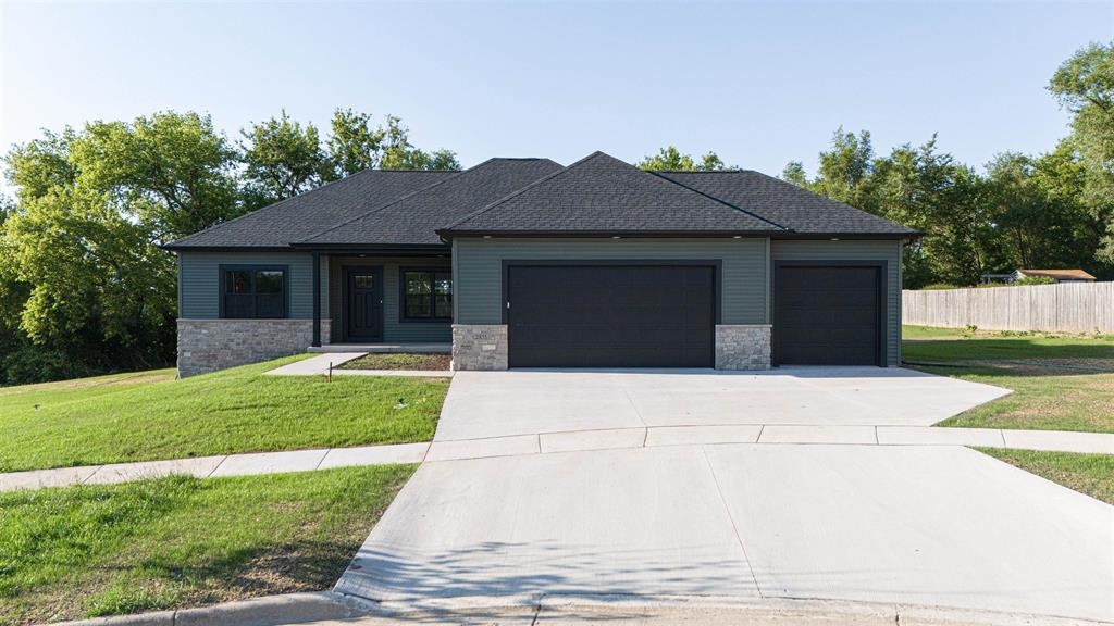1941 Sequoia Drive Property Photo 1