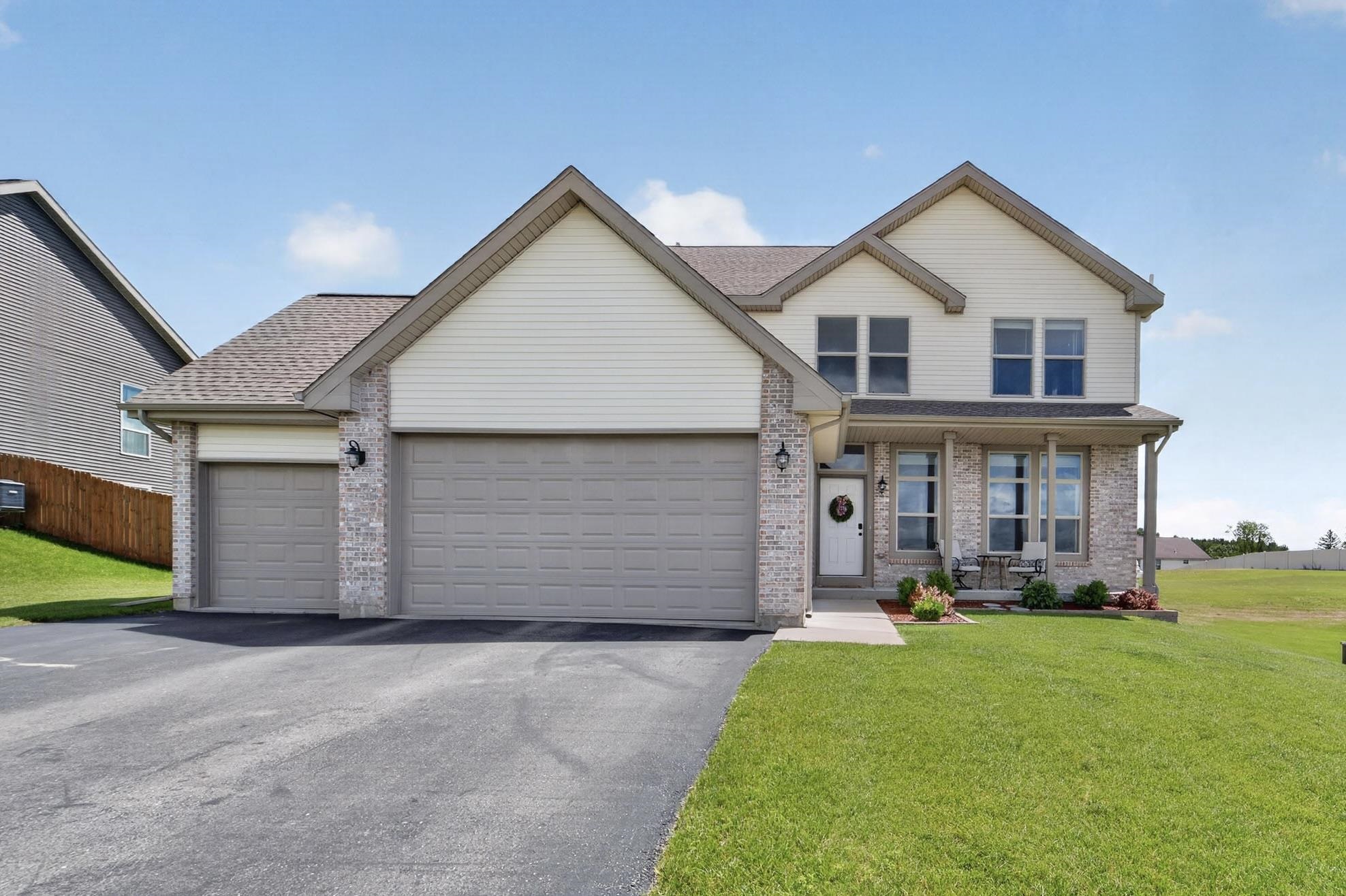 11216 N Shoes Way Property Photo 1