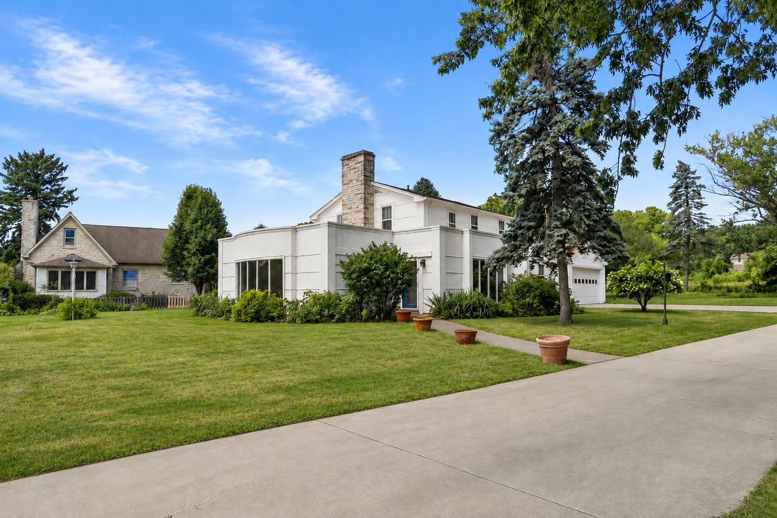 1214 Riverside Drive Property Photo 1