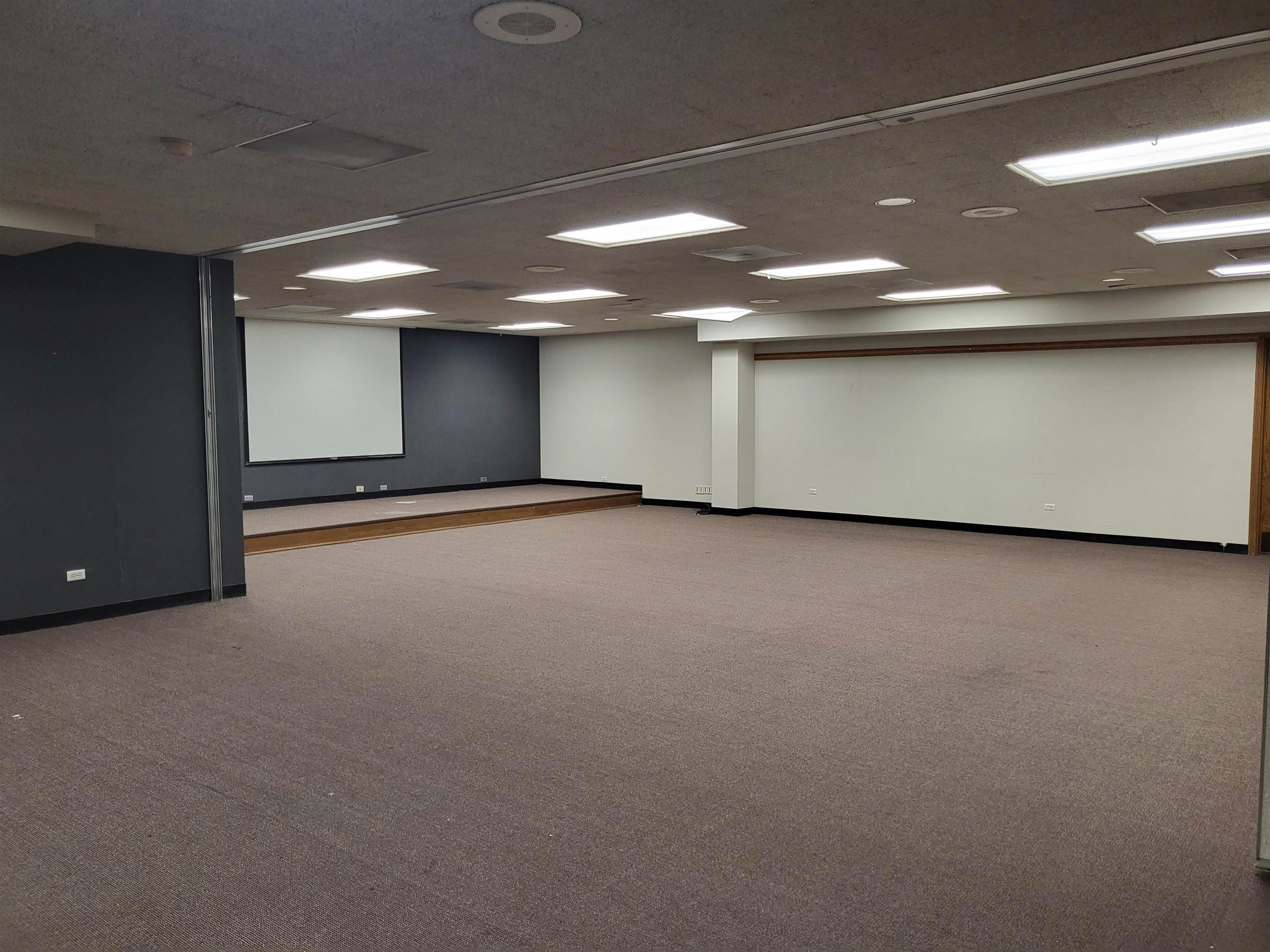 200 W College Property Photo 1