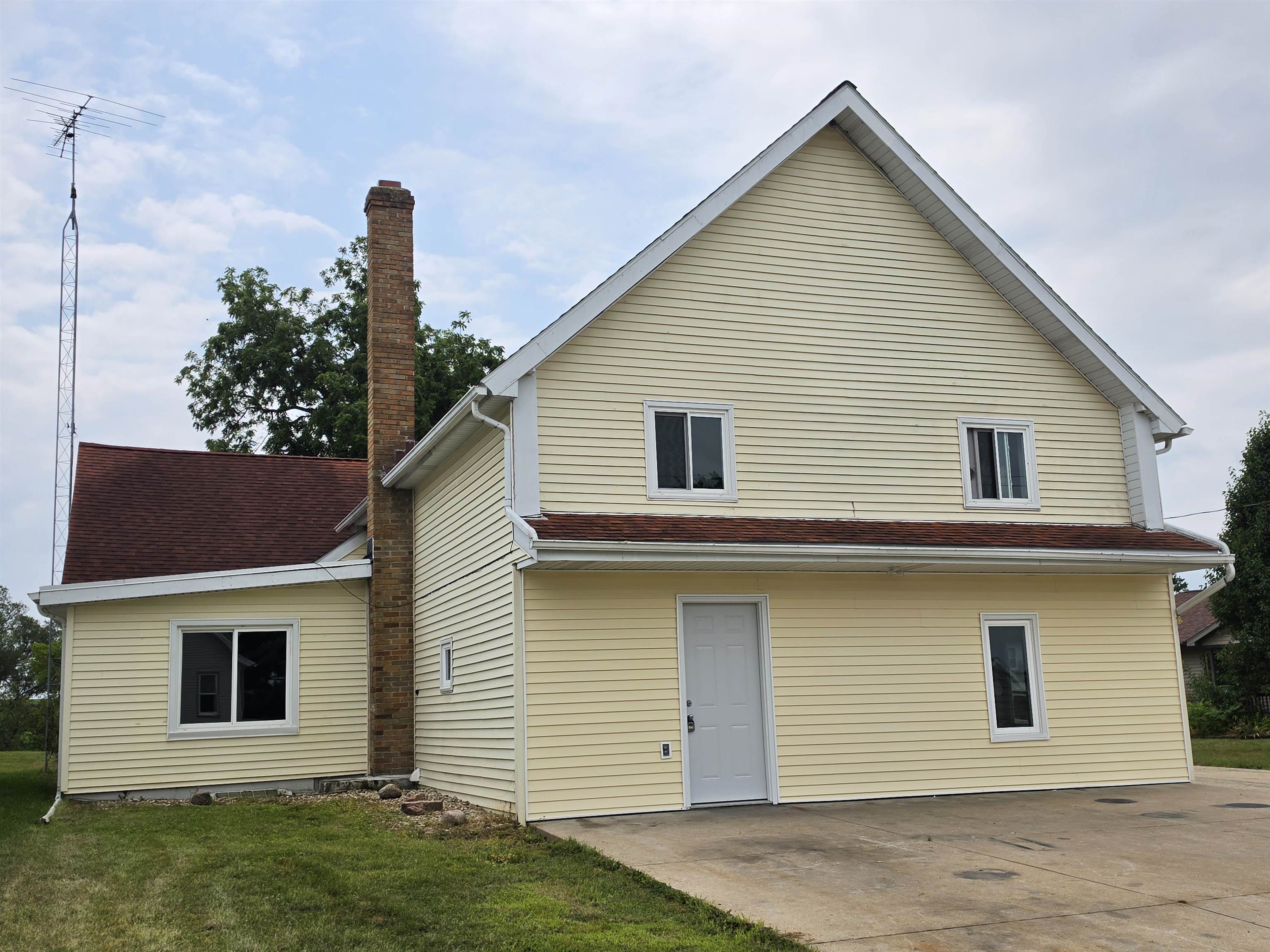 204 S Church Street Property Photo 1