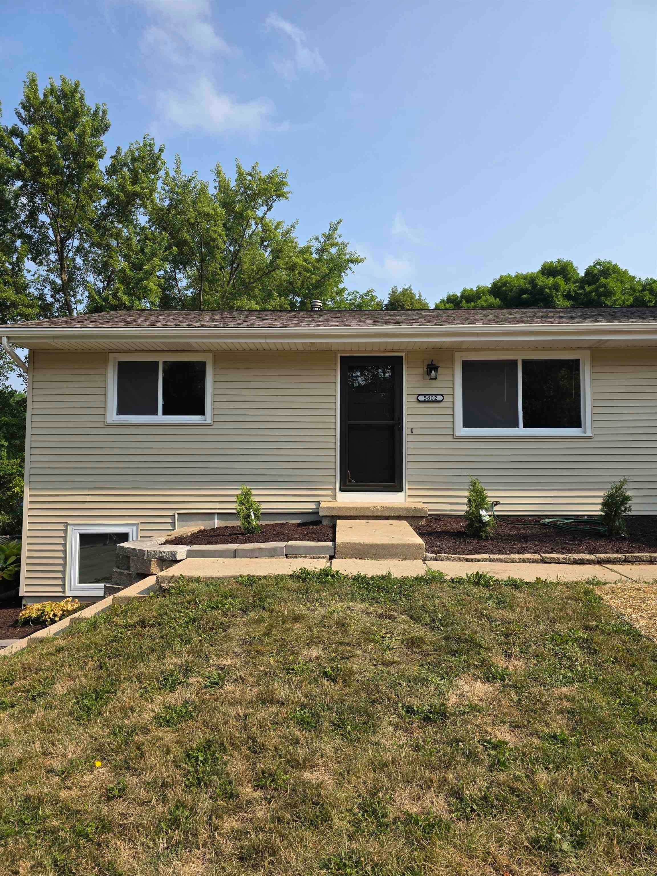 5802 Sauk Lane