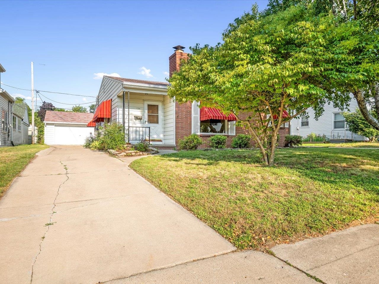129 N 90th Street Property Photo 1
