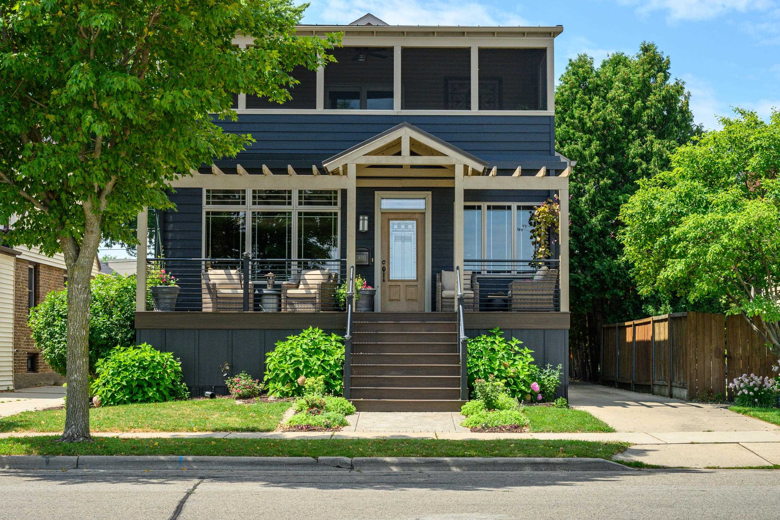 810 West Shore Drive Property Photo 1
