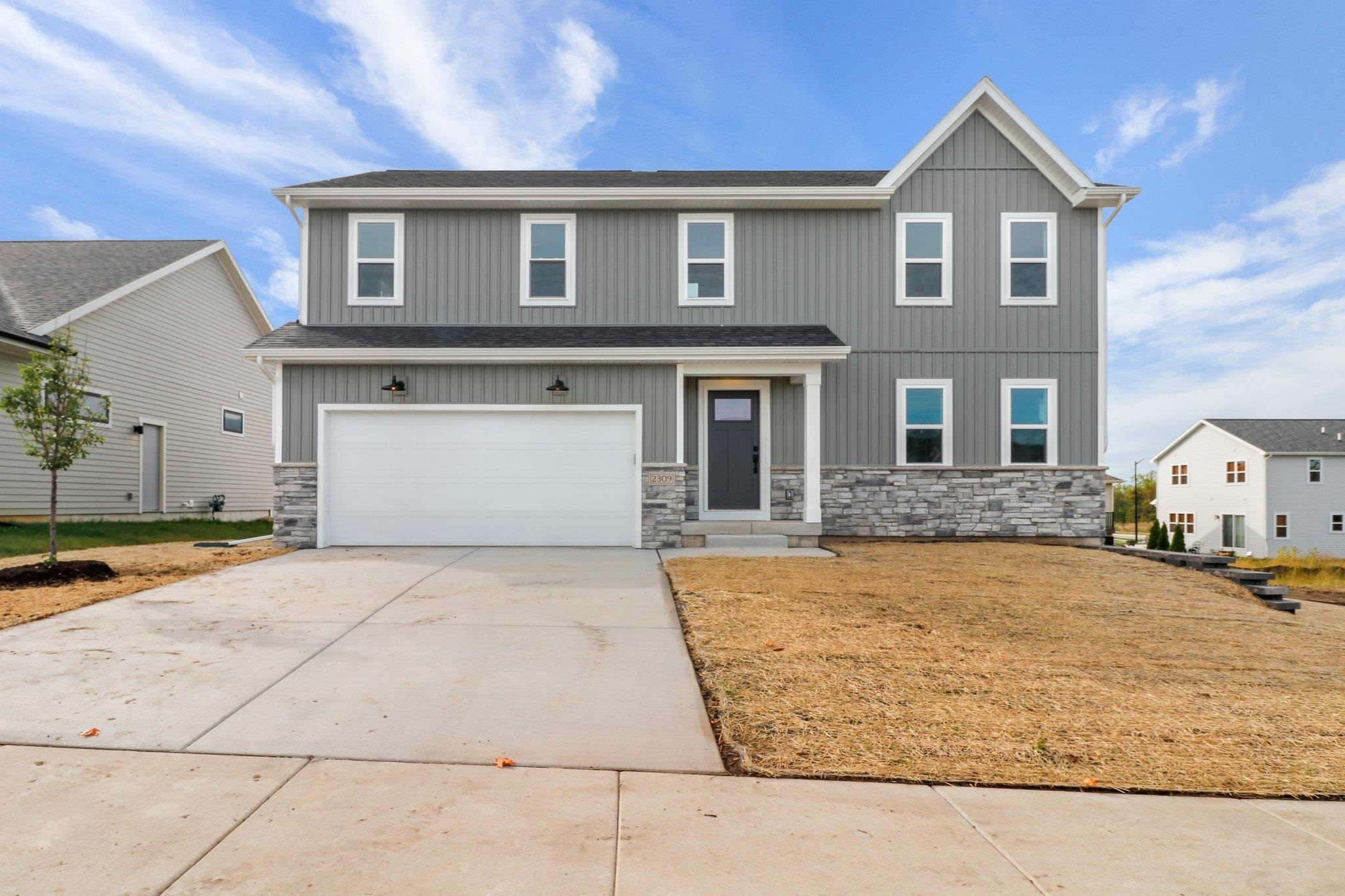 10422 N Stone Barn Drive Property Photo 1