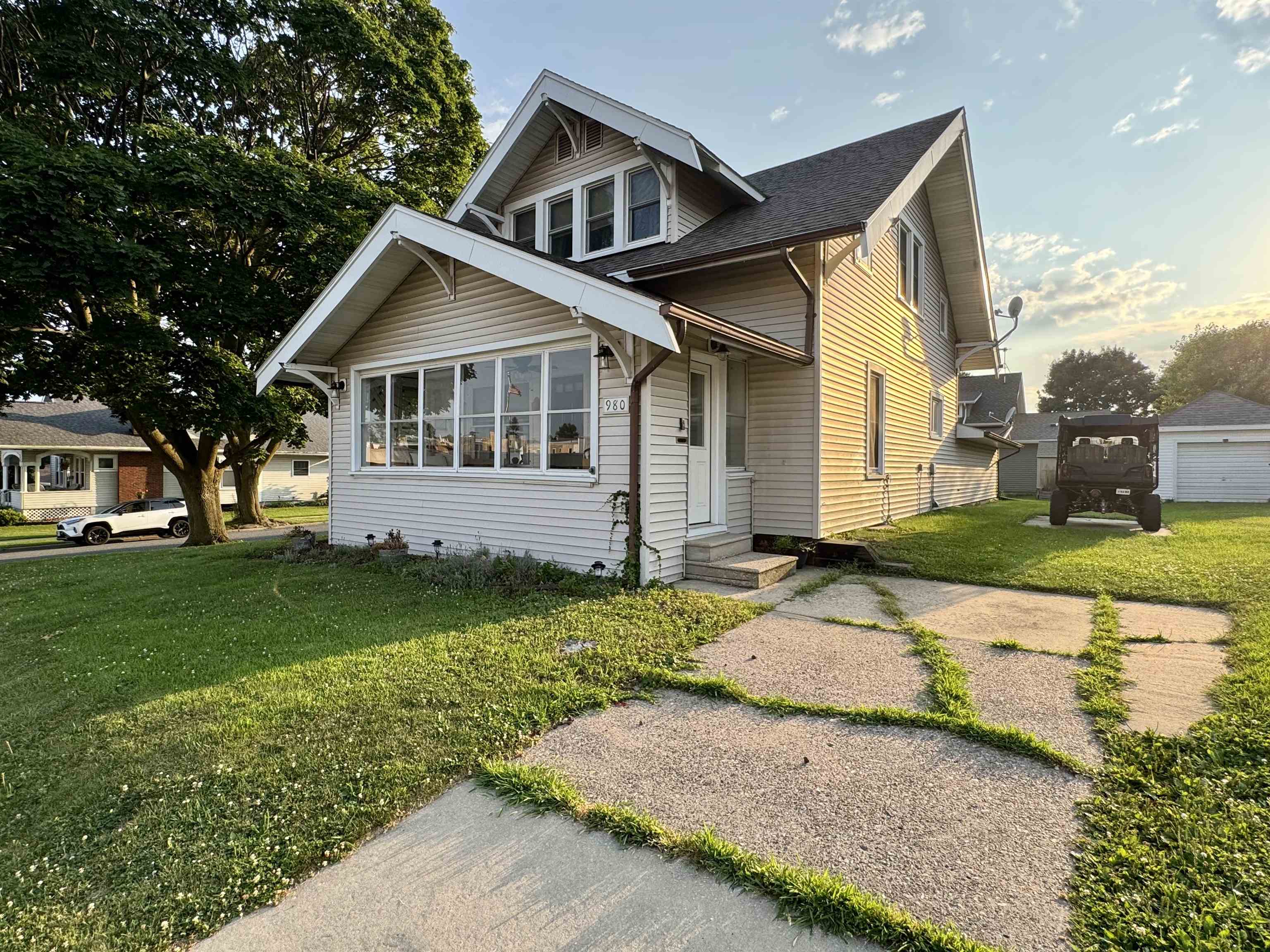 980 Madison Street Property Photo 1
