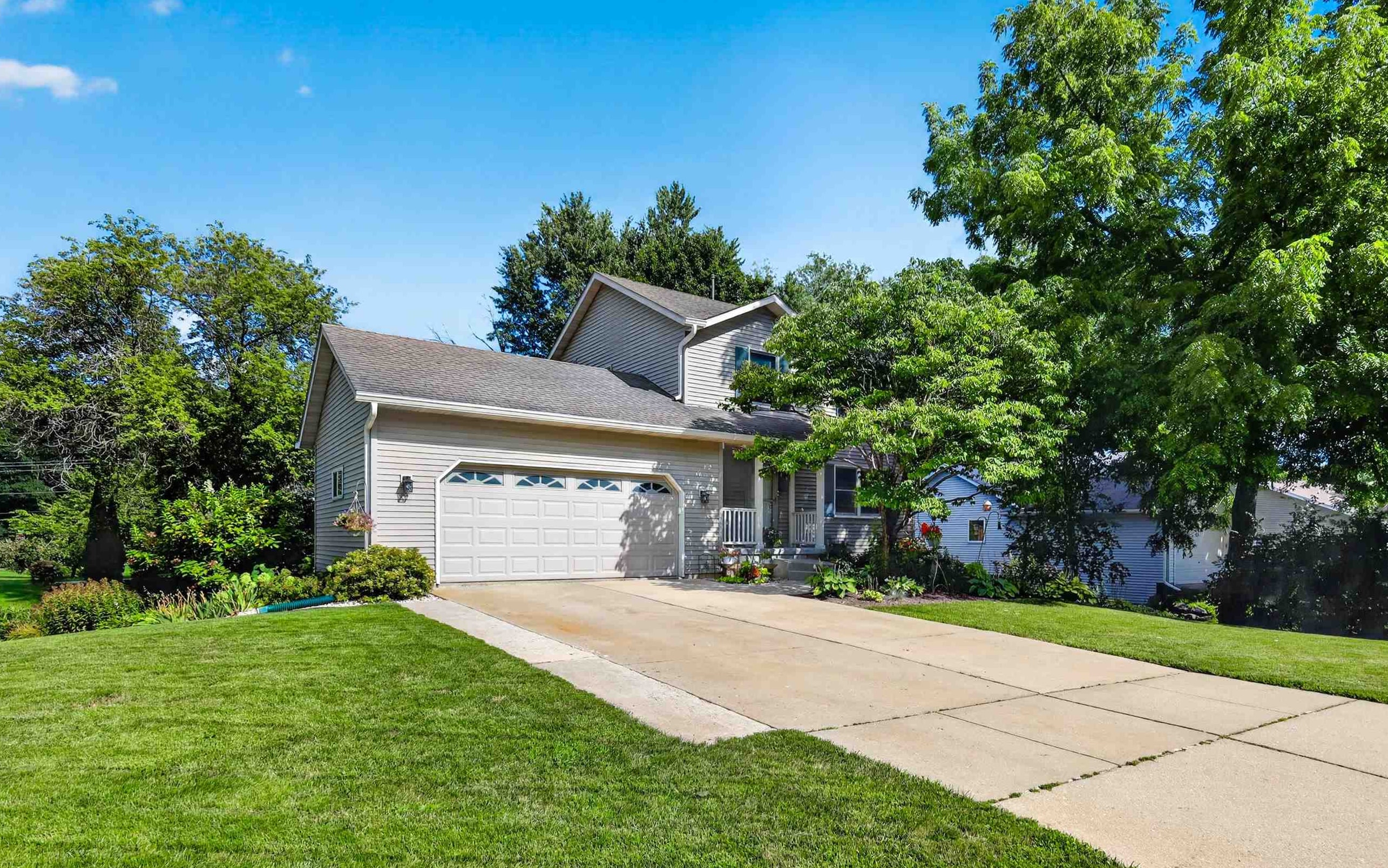 2030669 Property Photo 1