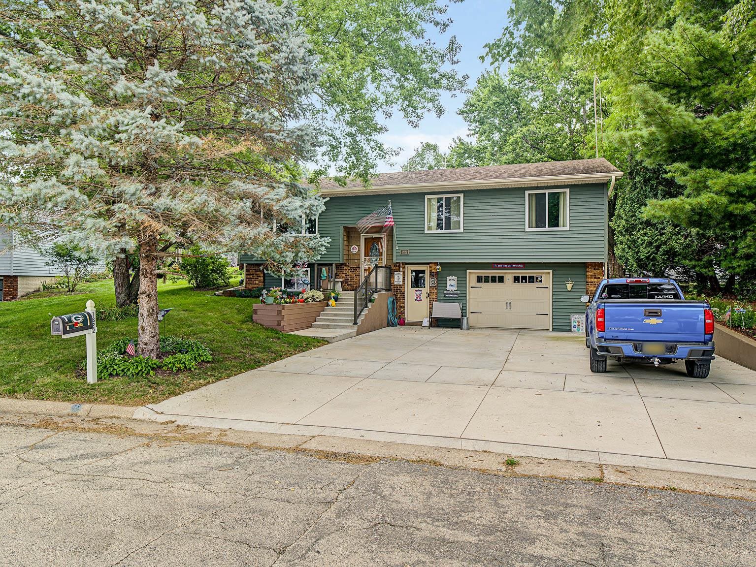 1822 1st Avenue Property Photo 1