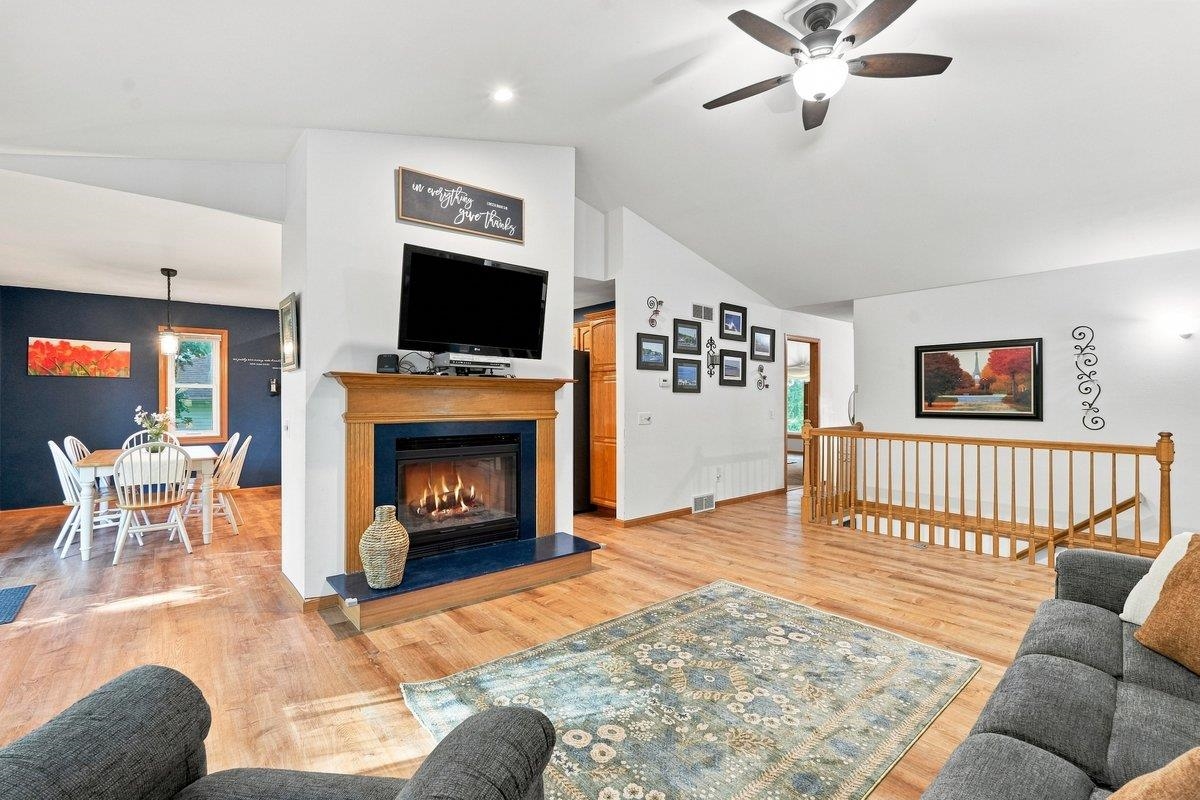 893 Chalfont Drive Property Photo 1