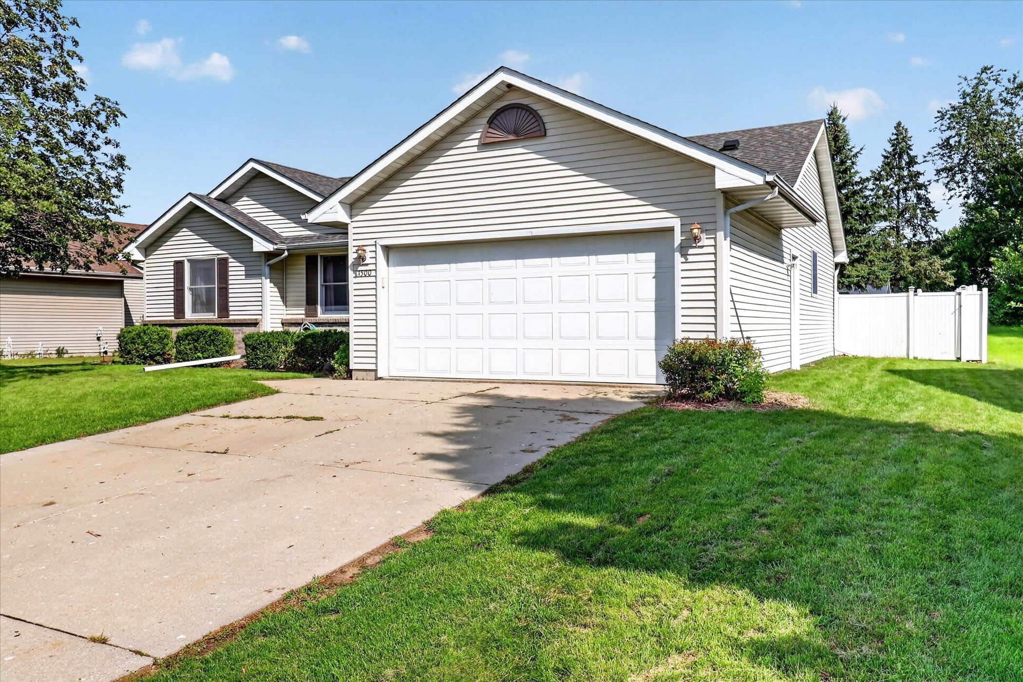 1500 Evergreen Drive Property Photo 1