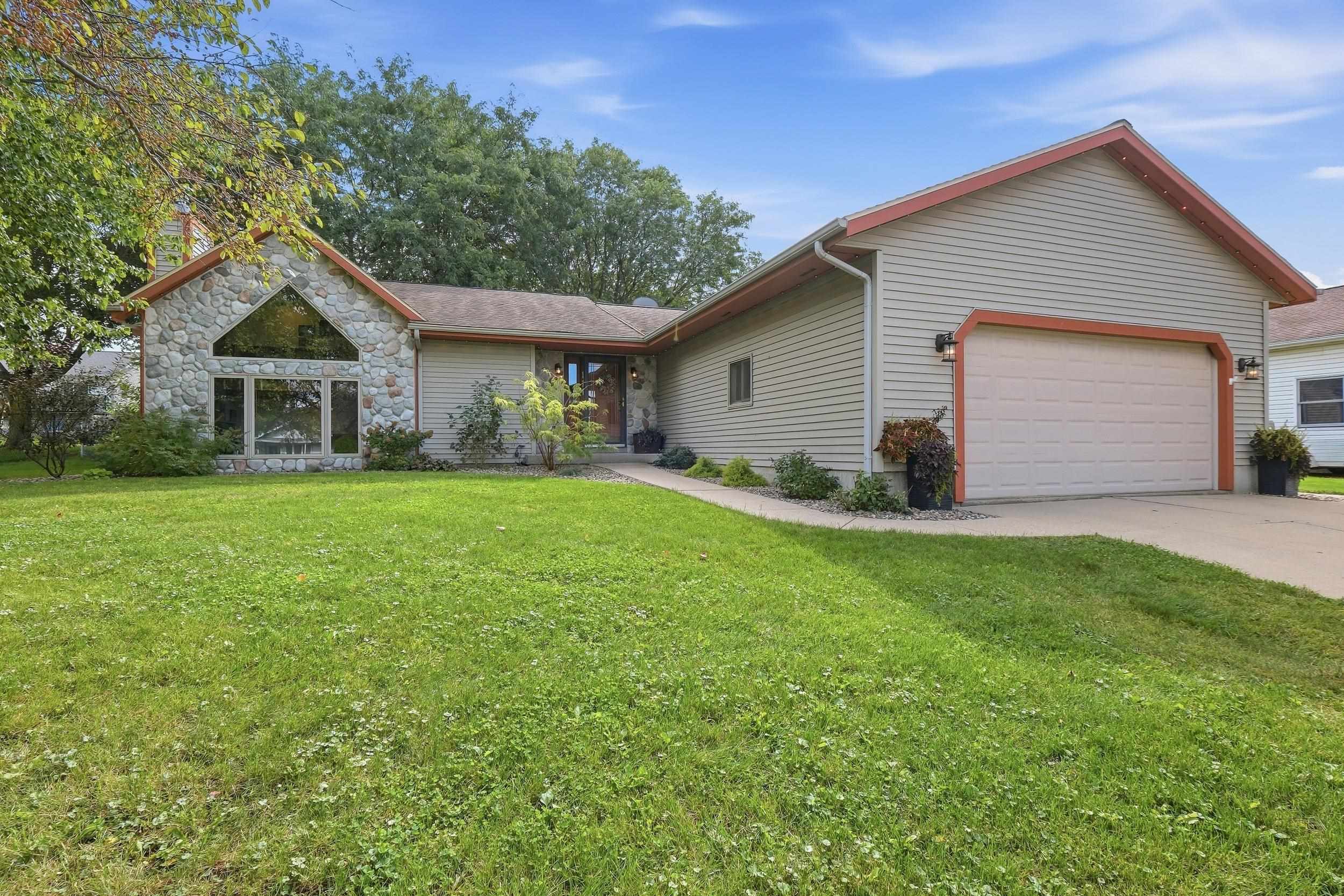 111 Tena Marie Circle Property Photo 1