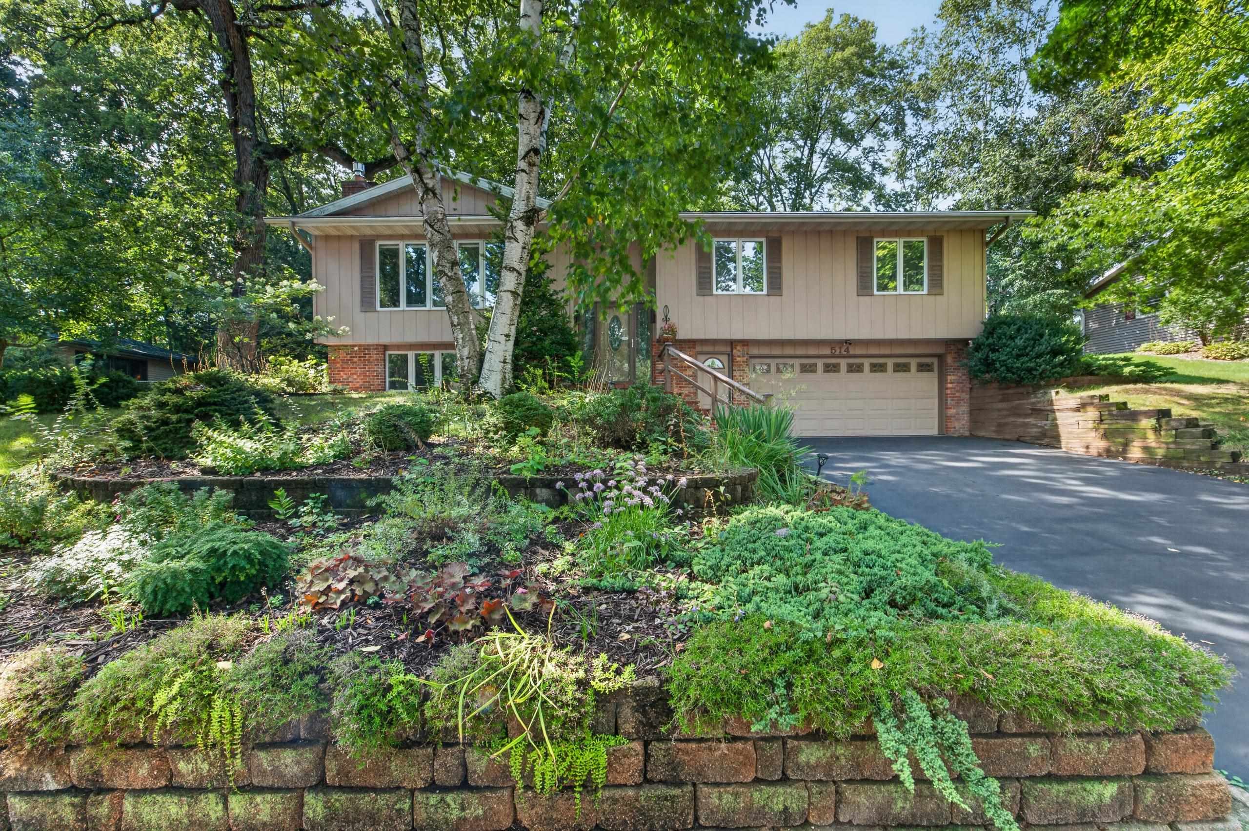 514 Valley Road Property Photo 1