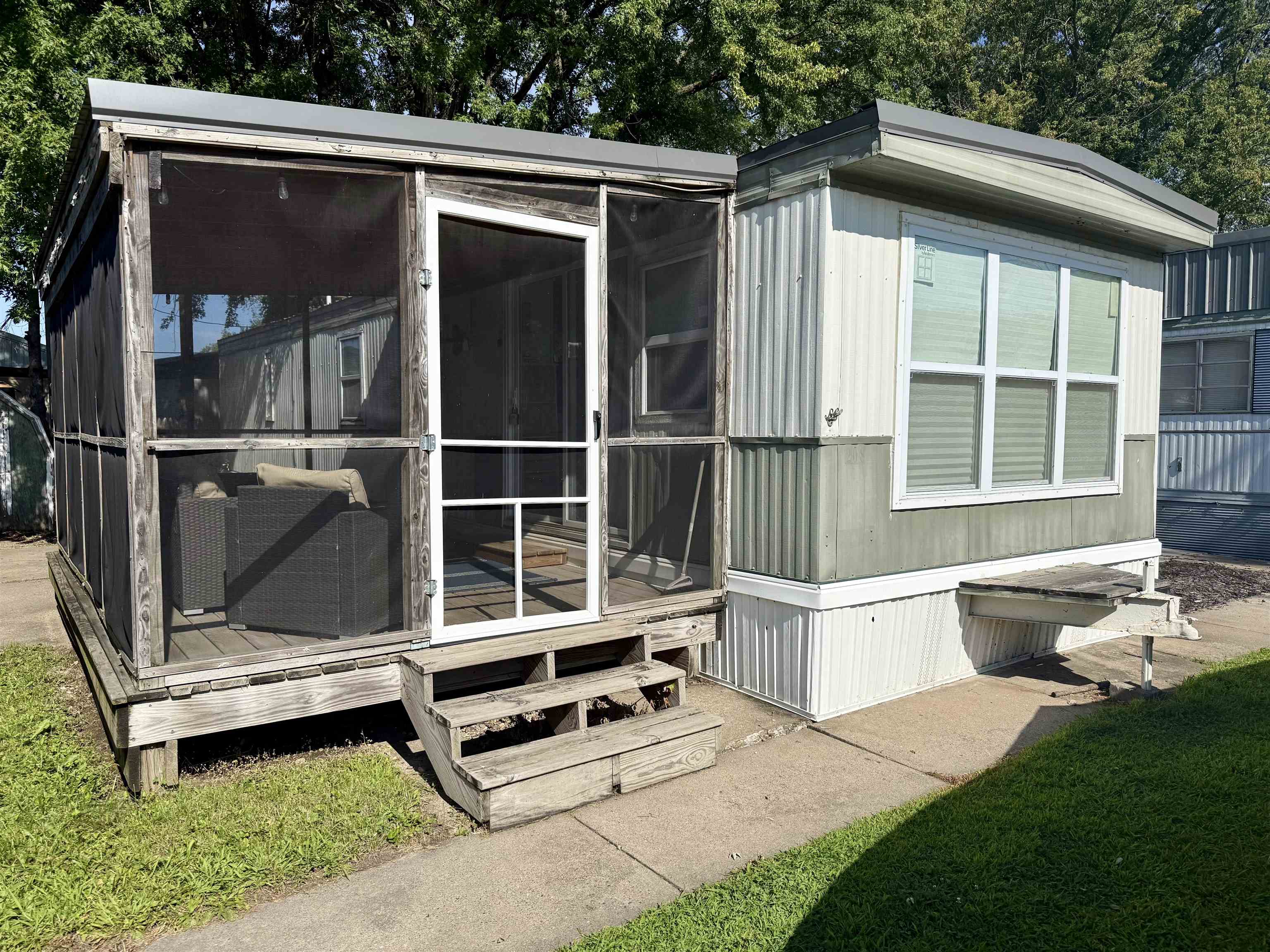 208 Hideaway Court