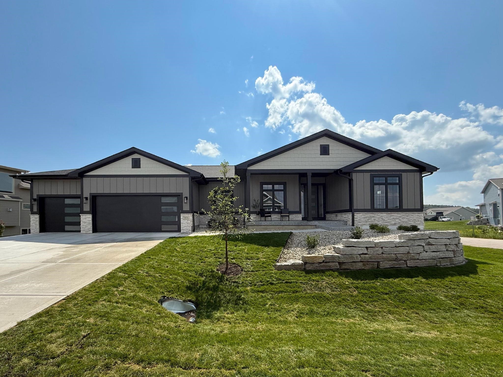 5831 Eagle Prairie Court Property Photo 1