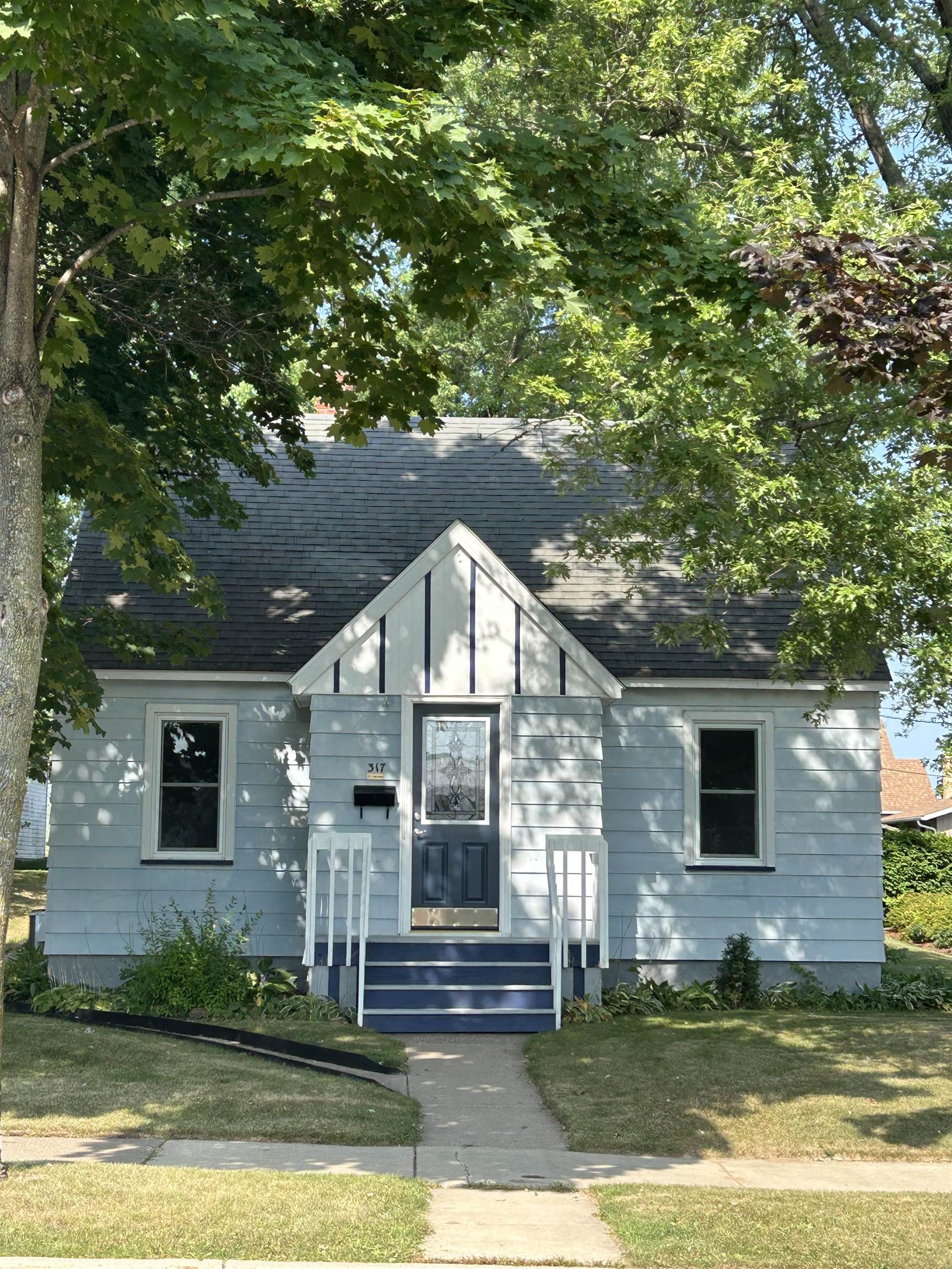 317 Cady Avenue Property Photo 1