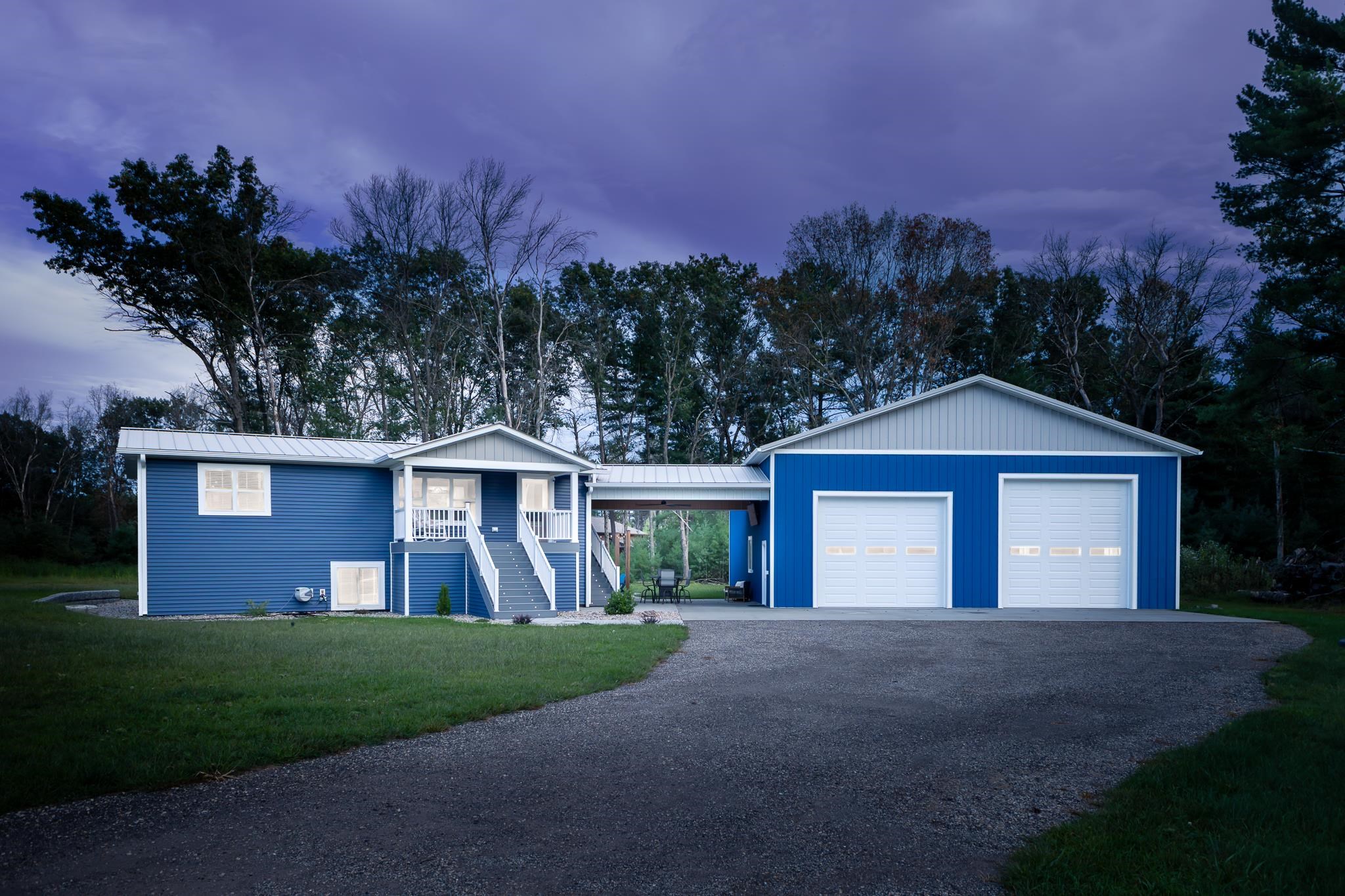1939 Blackhawk Street Property Photo 1