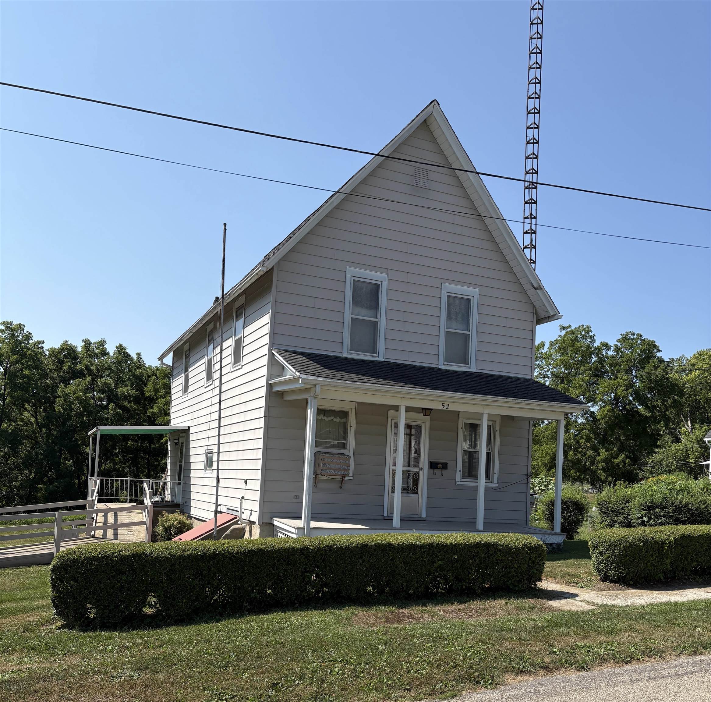52 8th Street Property Photo 1