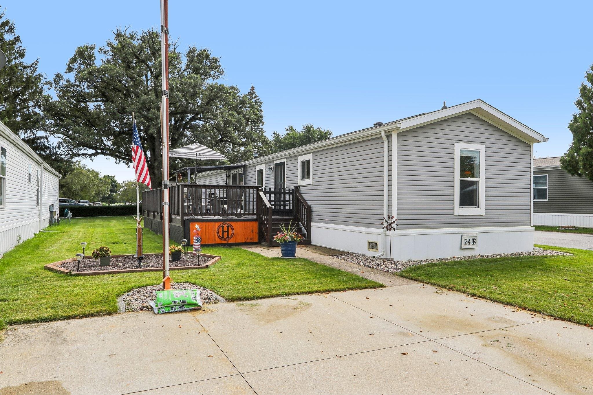 15941 Durand Avenue 24b Property Photo 1