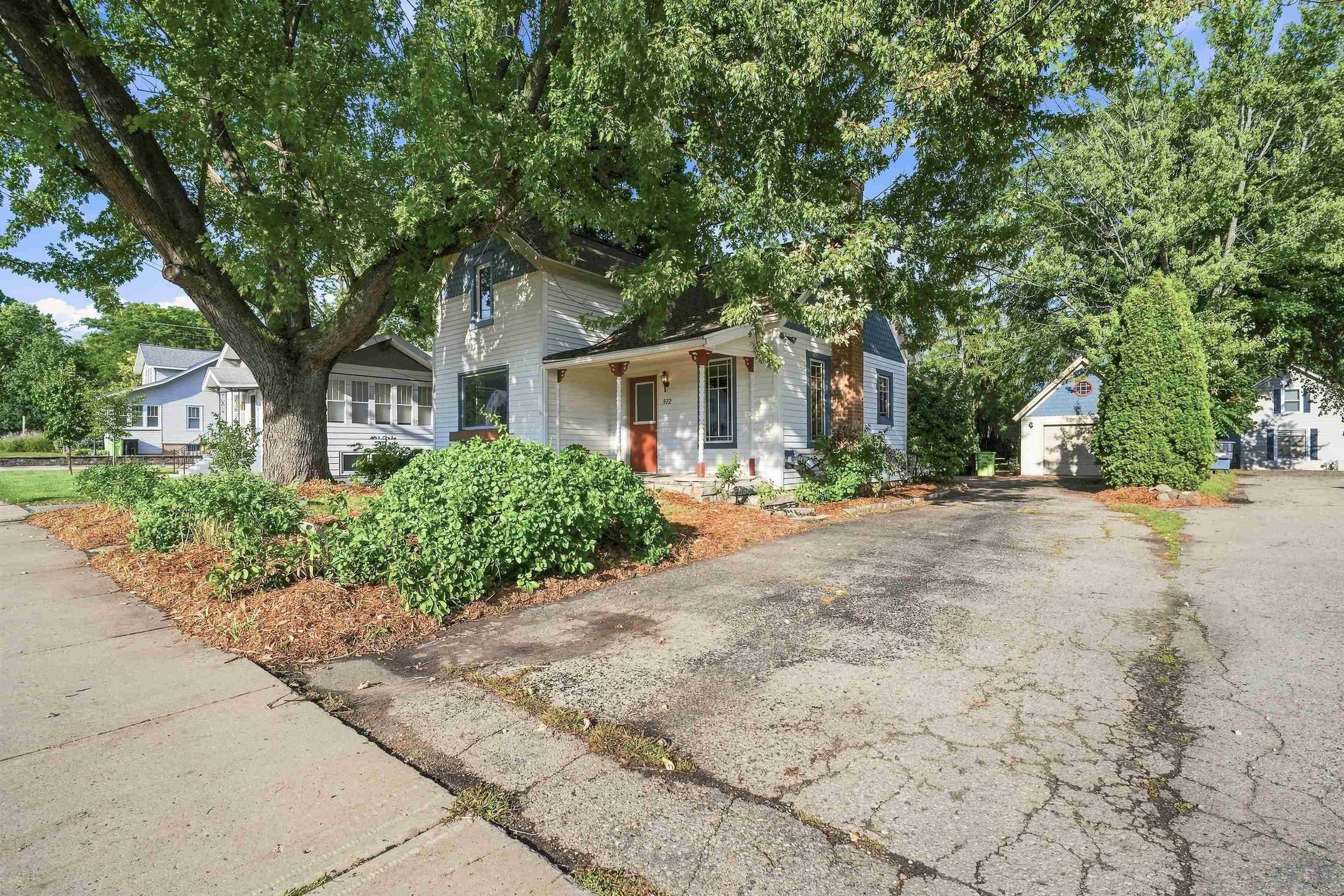 572 Mill Street Property Photo 1