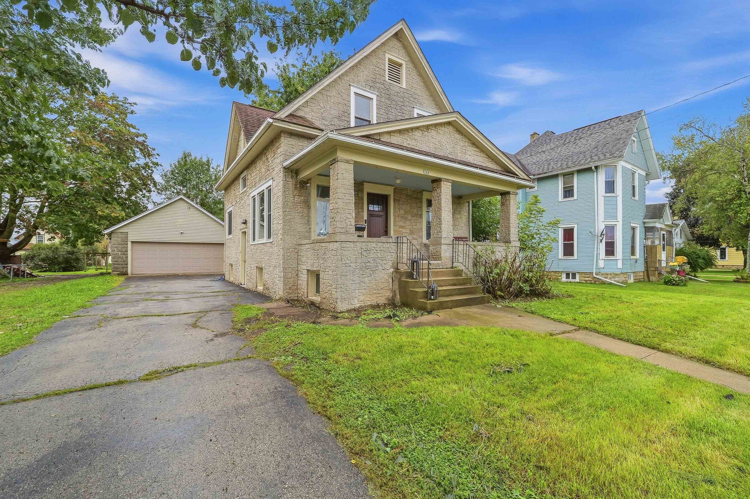 244 Center Street Property Photo 1