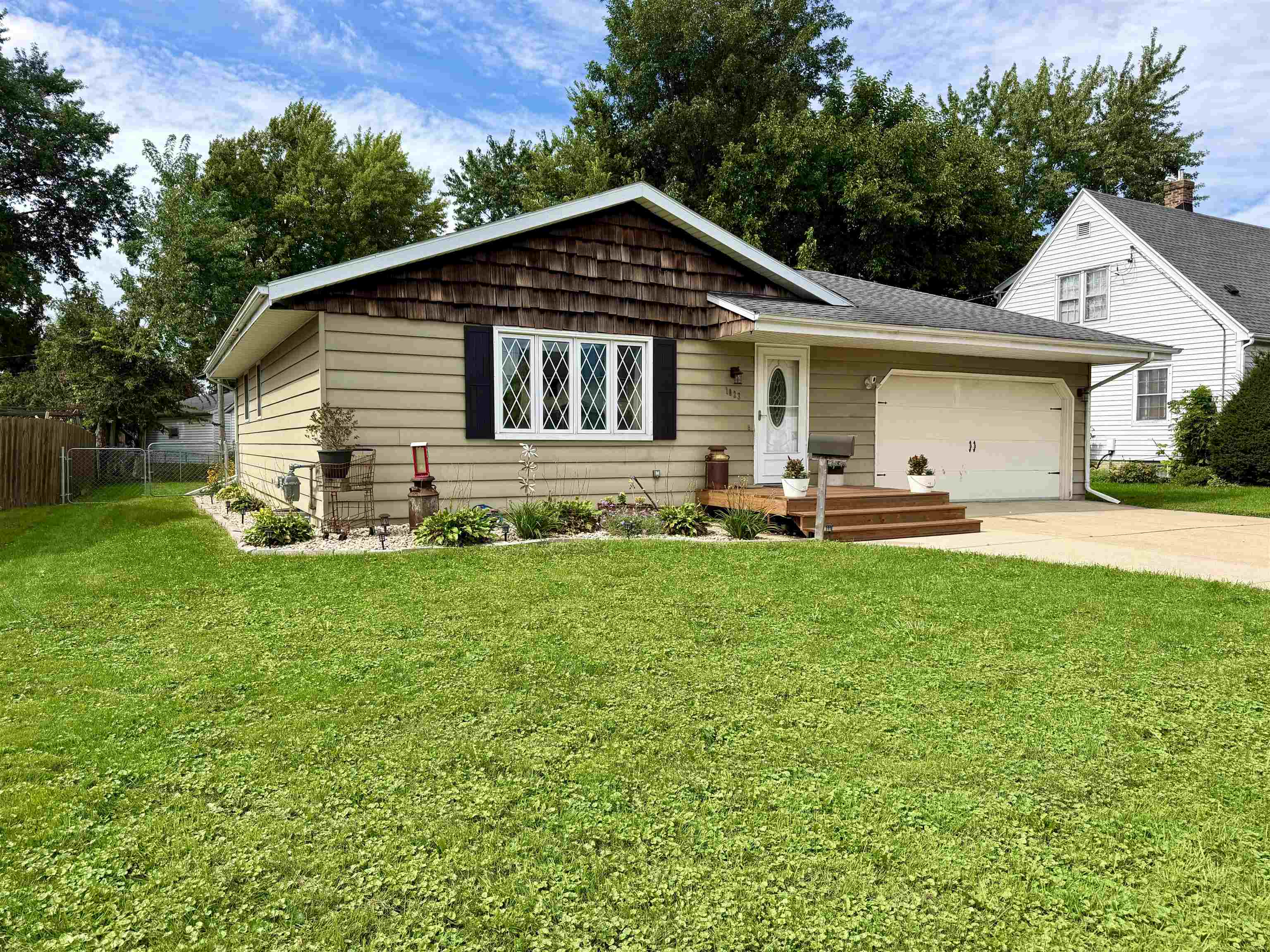1023 Milton Avenue Property Photo 1