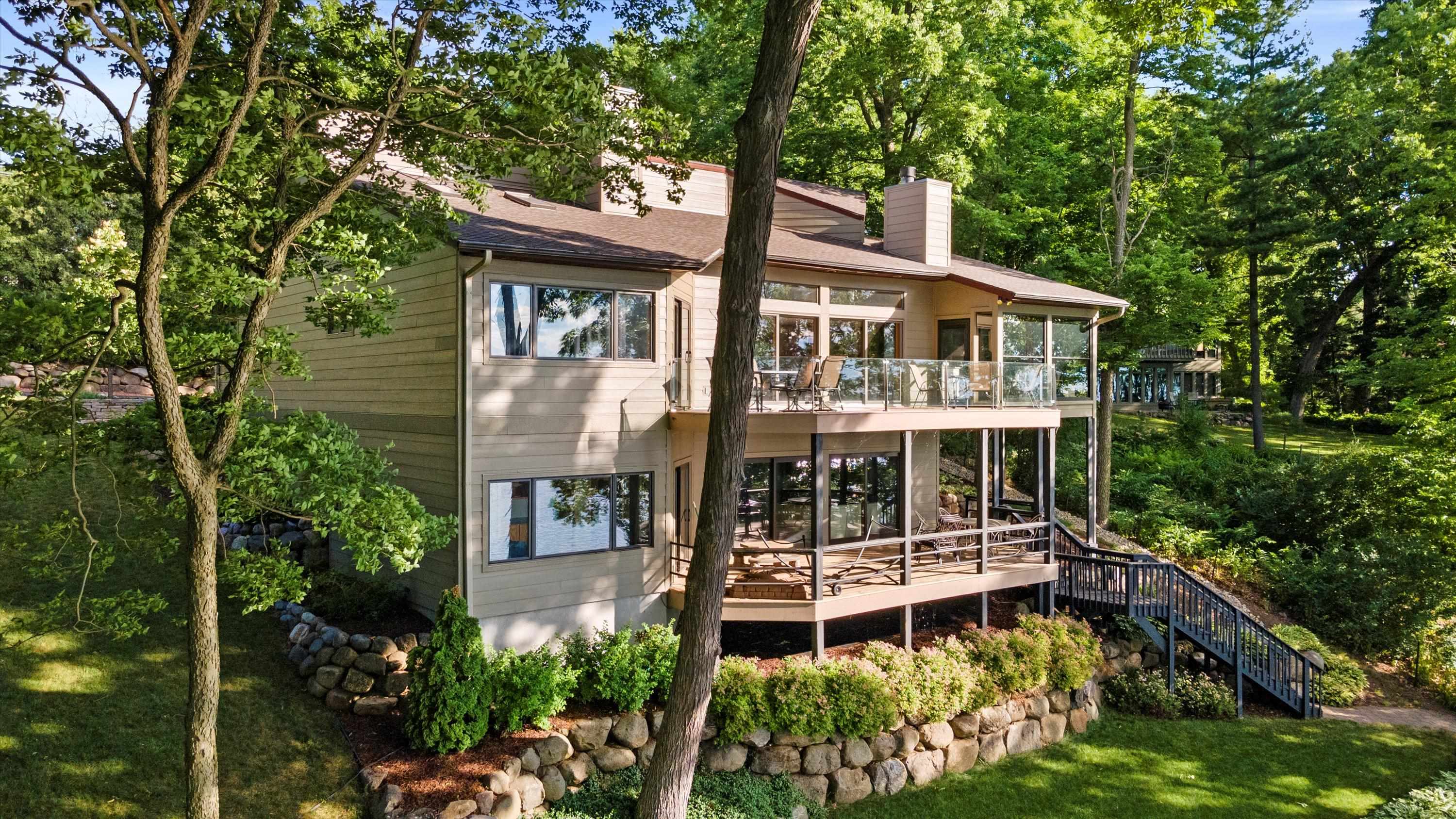 2328 County Road AB