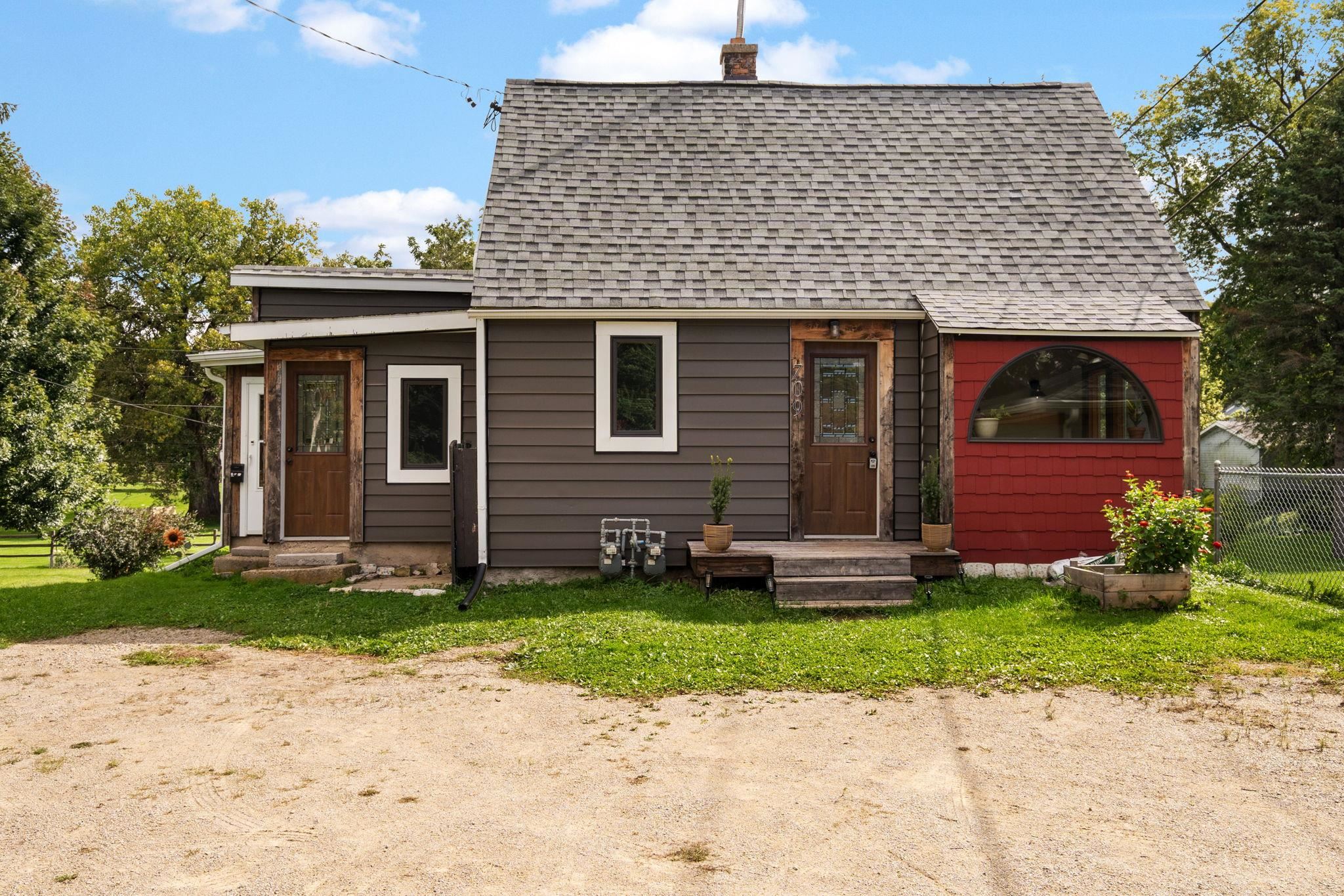709 Beaver Street Property Photo 1