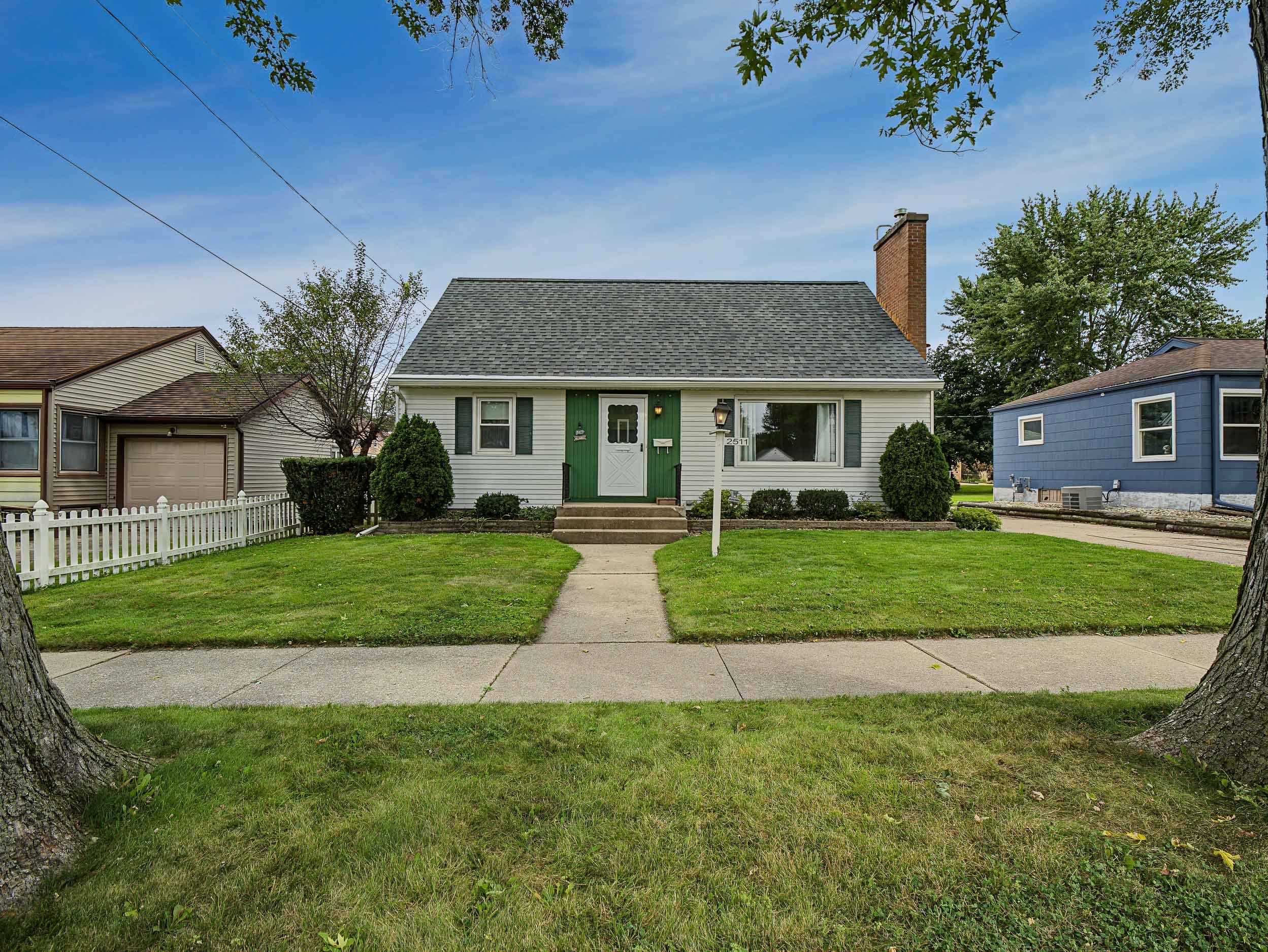 2511 8th Street Property Photo 1