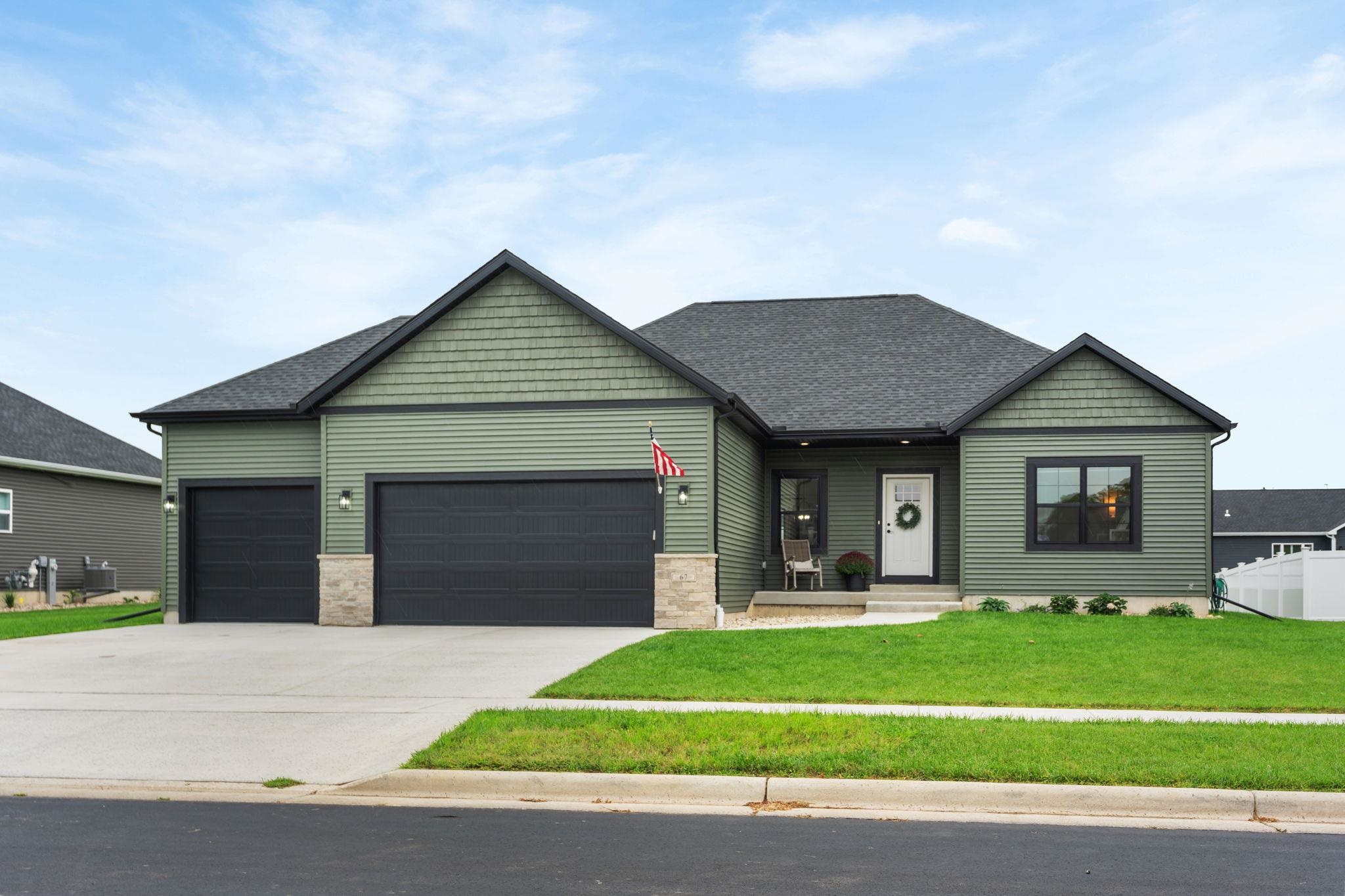 67 E Ash Lane