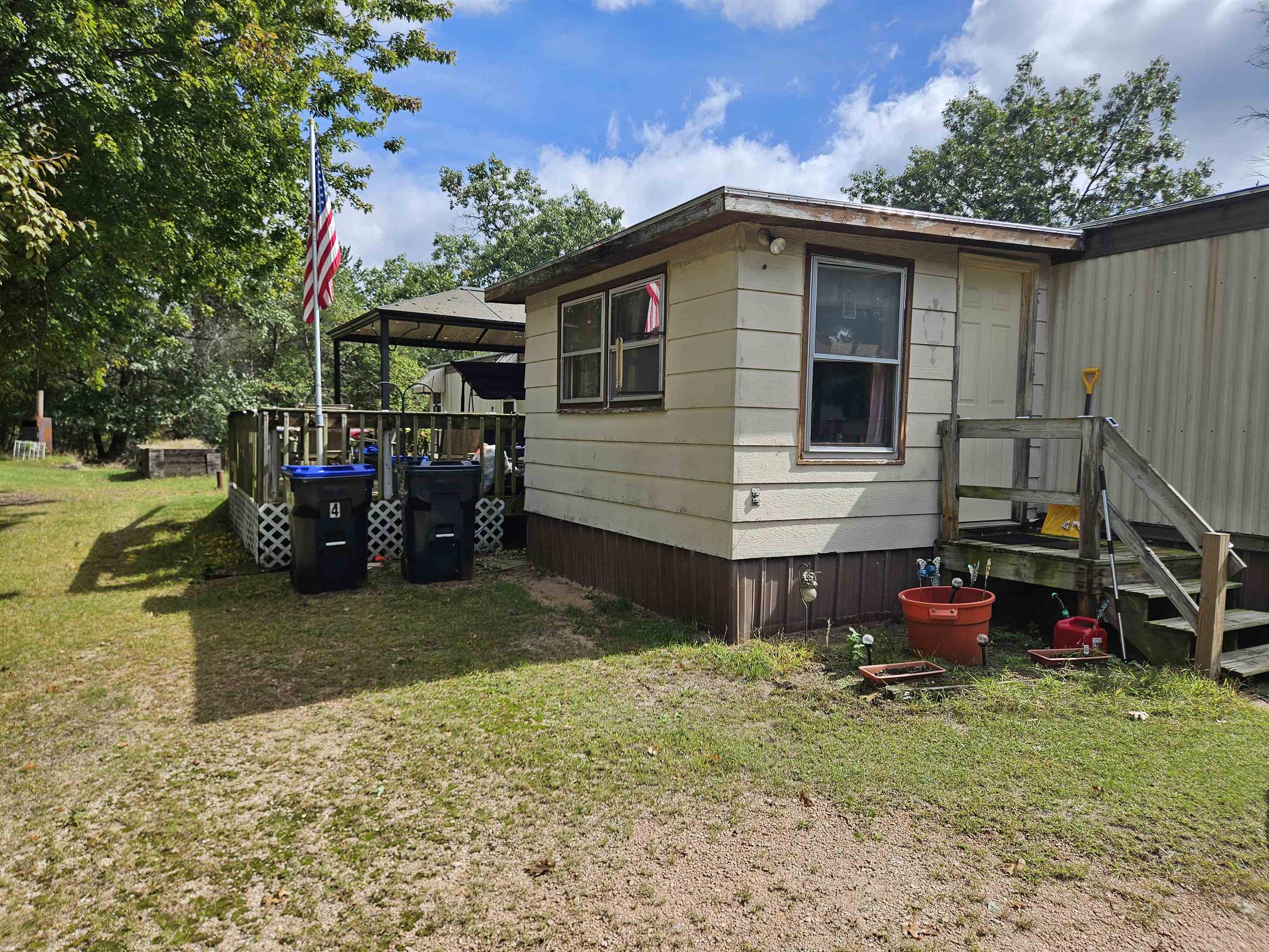 2182 Wisconsin Street Property Photo 1