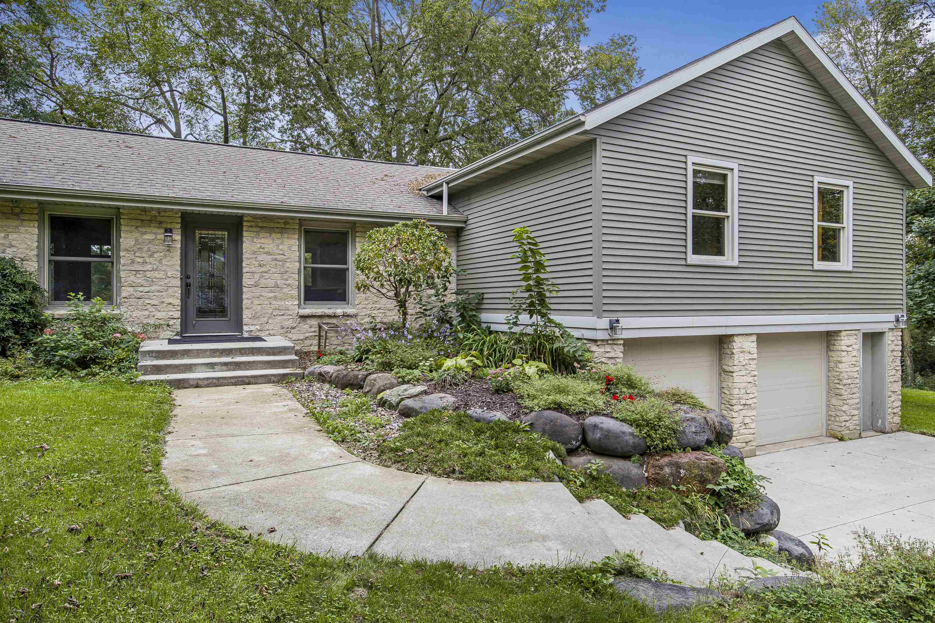 970 Water Street Property Photo 1