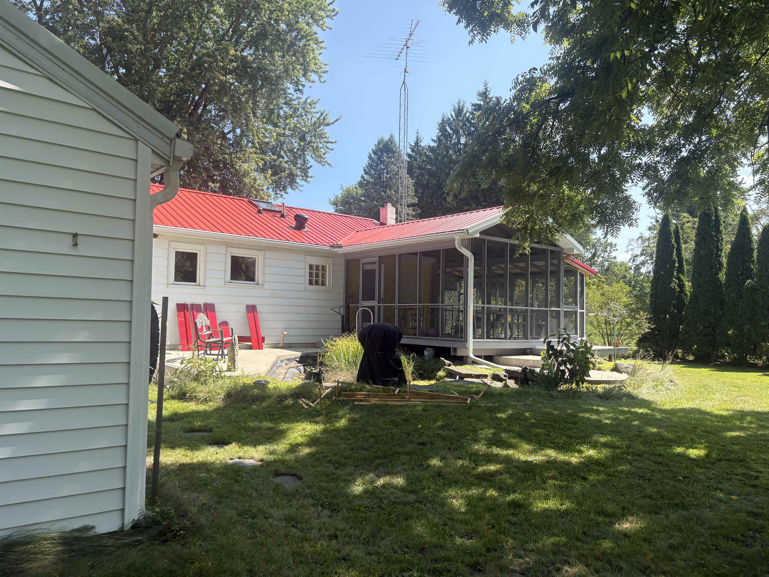 N3989 County Rd N Road Property Photo 1