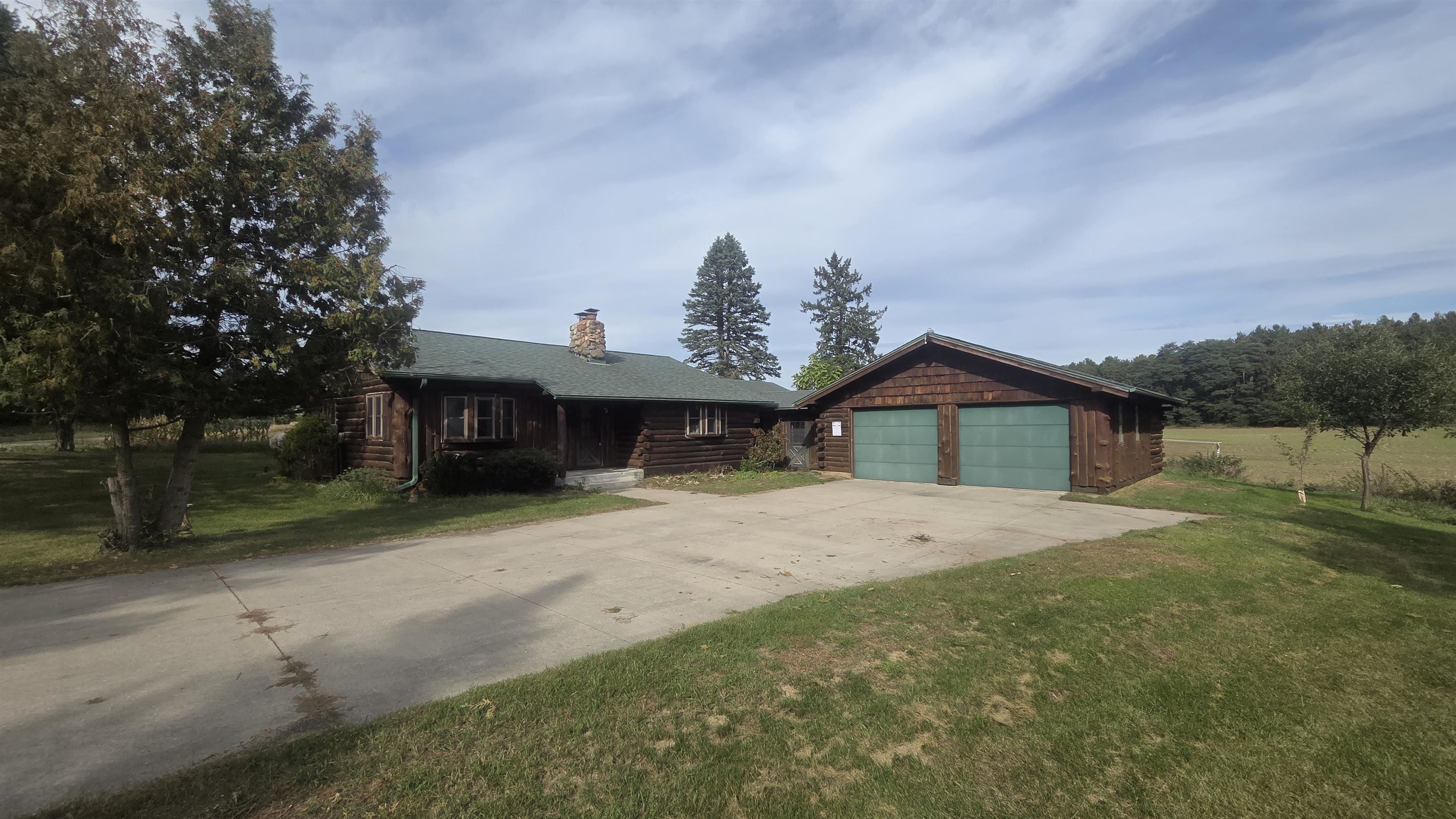7190 N 2nd Drive Property Photo 1