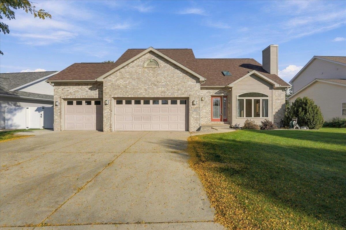 3154 Bull Run Property Photo 1