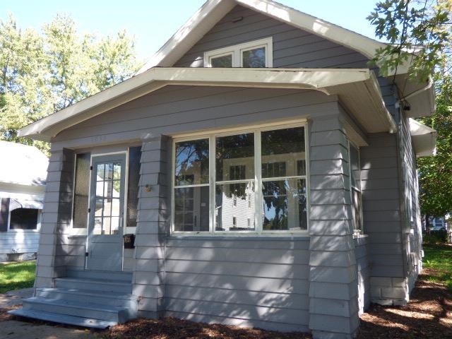 1035 11th Street Property Photo 1