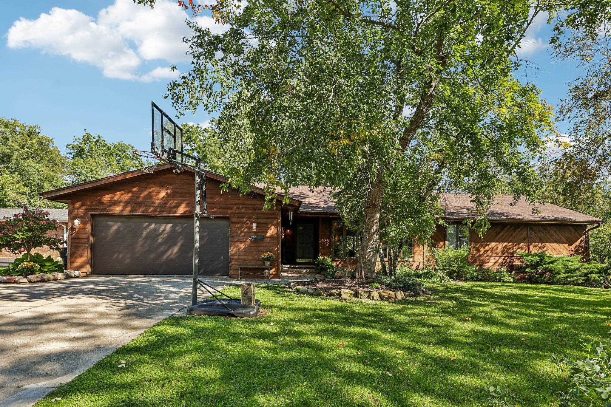 34 N Prentice Street Property Photo 1
