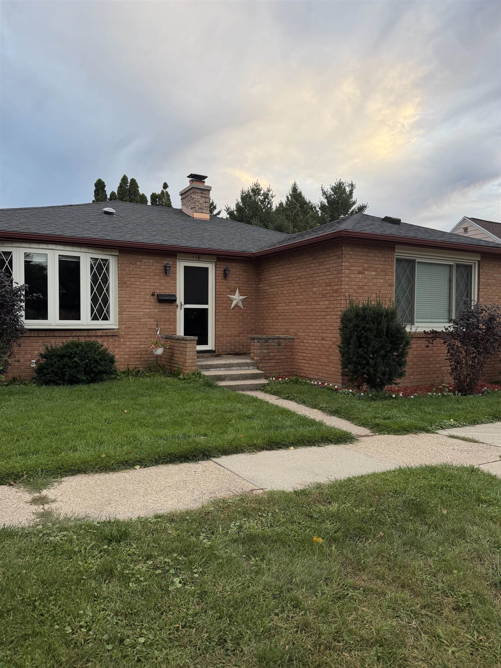 718 3rd Street Property Photo 1