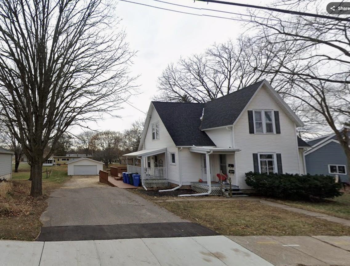 714 8th Street Property Photo 1