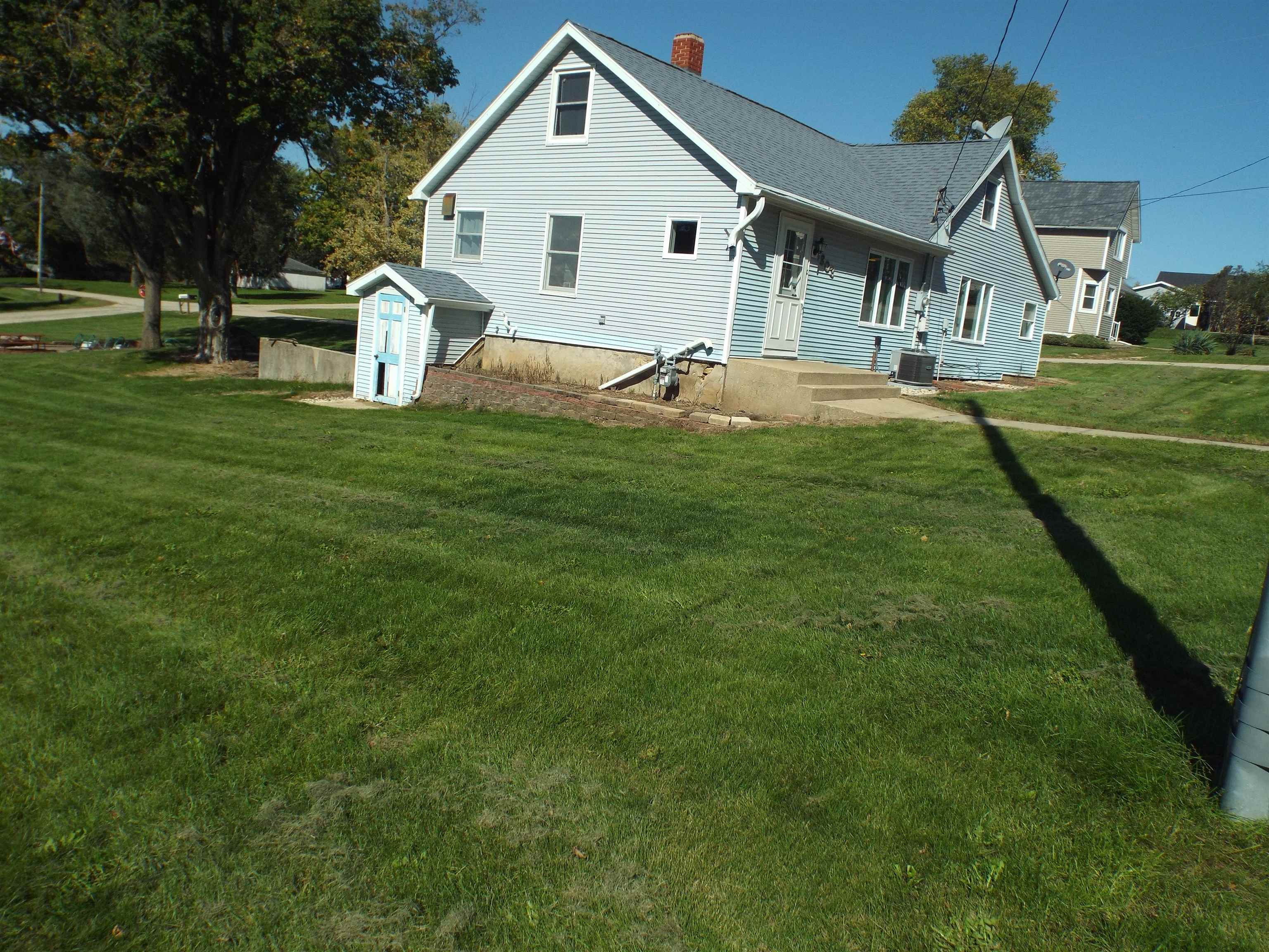 303 S Center Street Property Photo 1