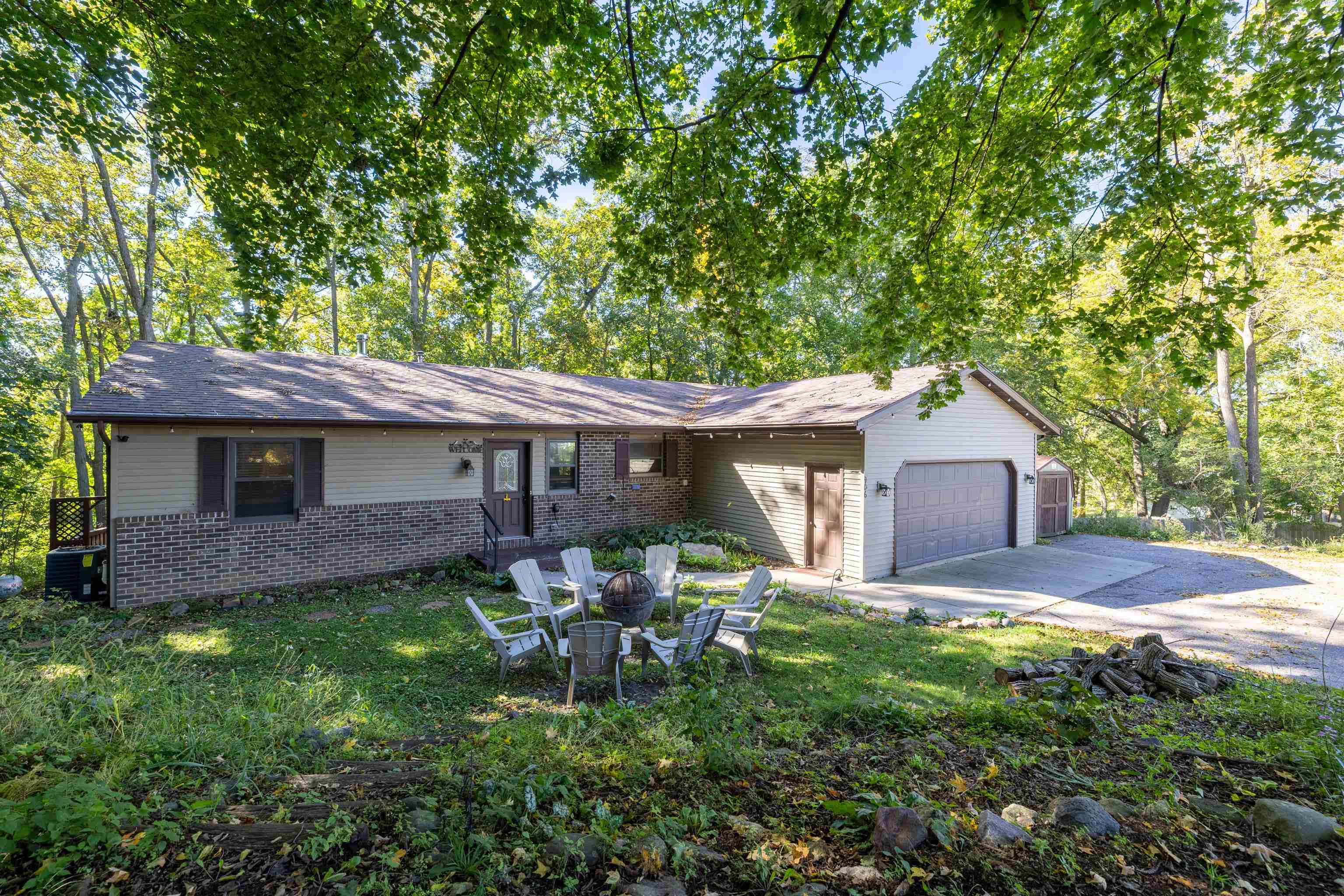 906 2nd Street Property Photo 1