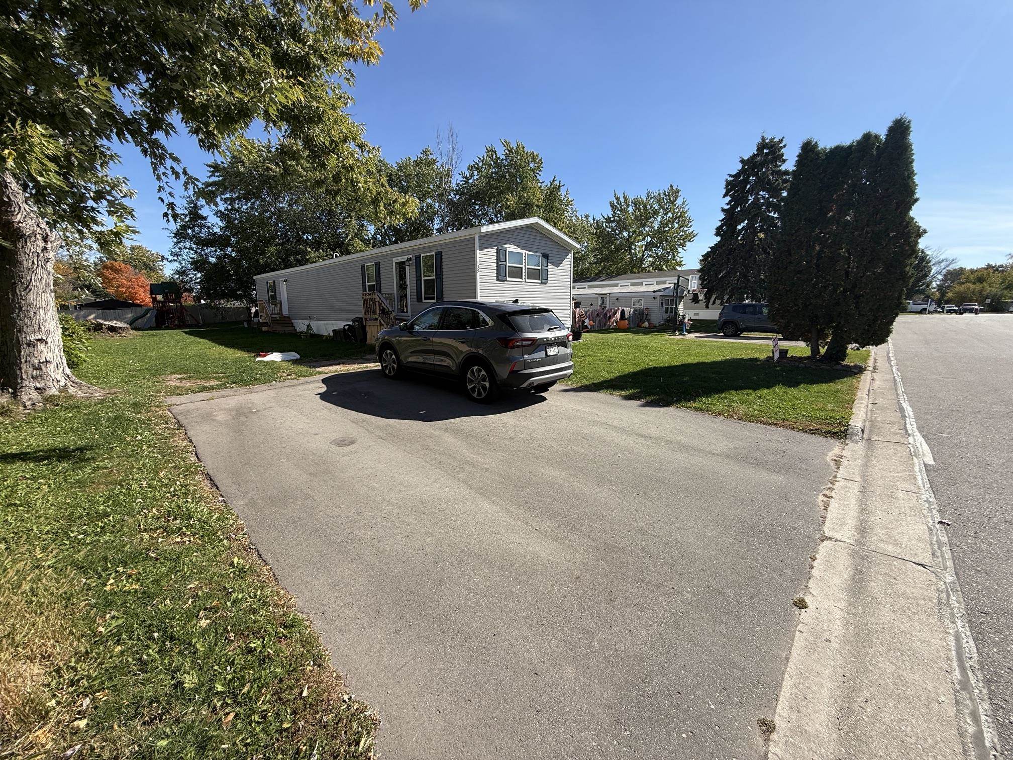 888 E Shady Lane 139 Property Photo 1