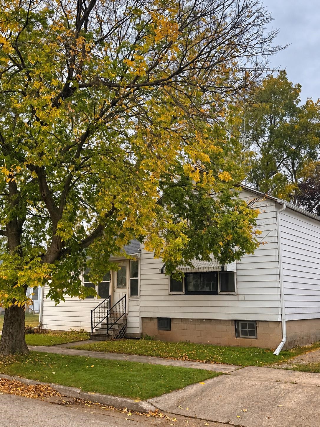 164 Chestnut Street Property Photo 1